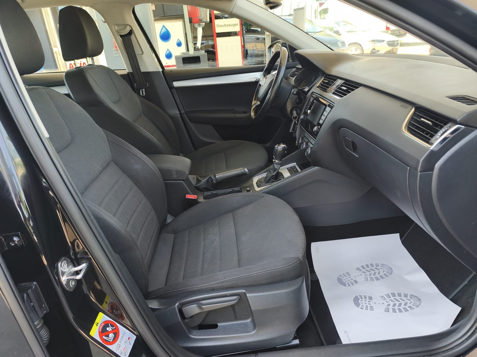 SKODA Octavia 1.8 TSI Ambition DSG-image-11