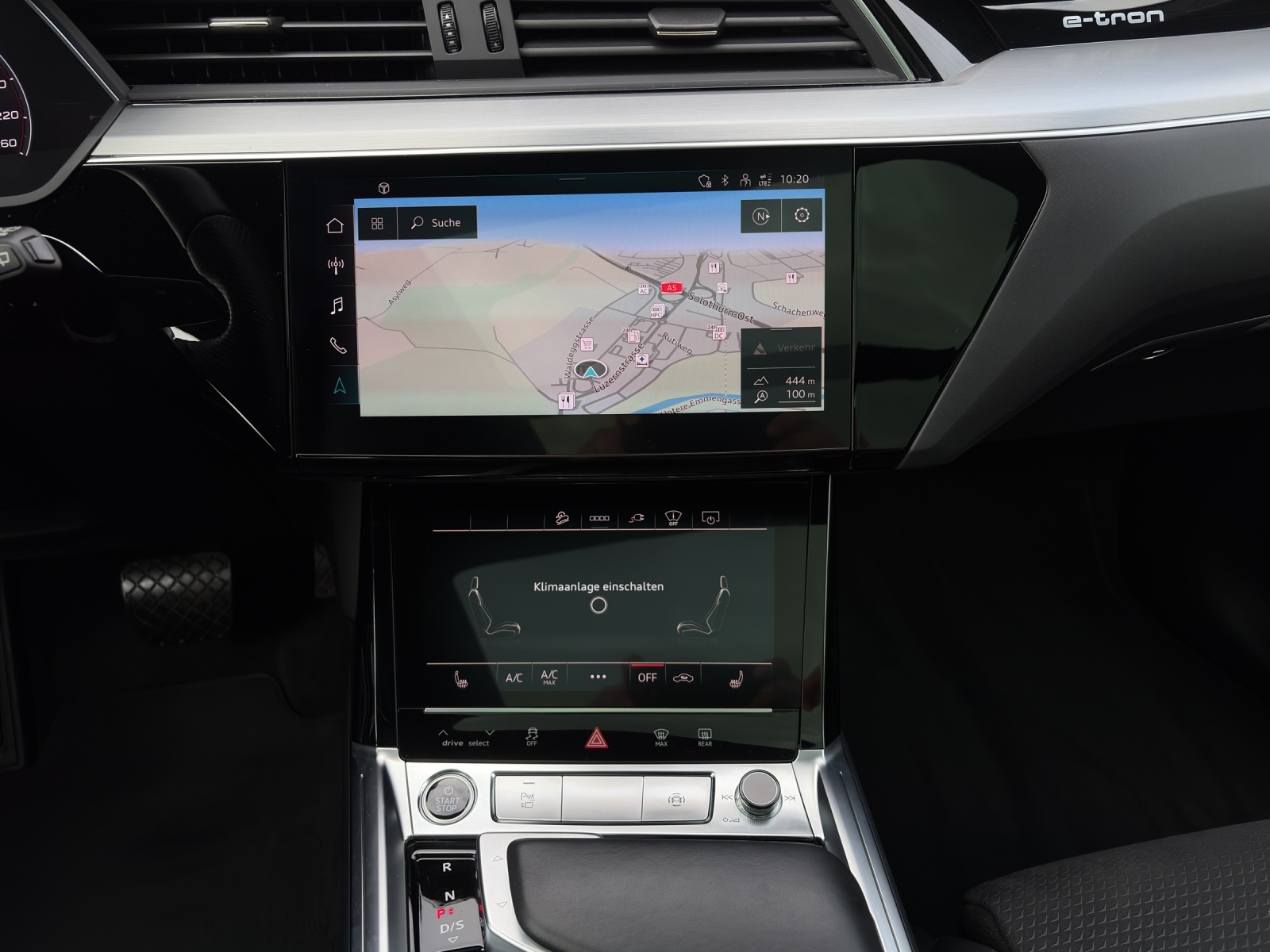 AUDI e-tron 55 S Line Black Edition quattro-image-11