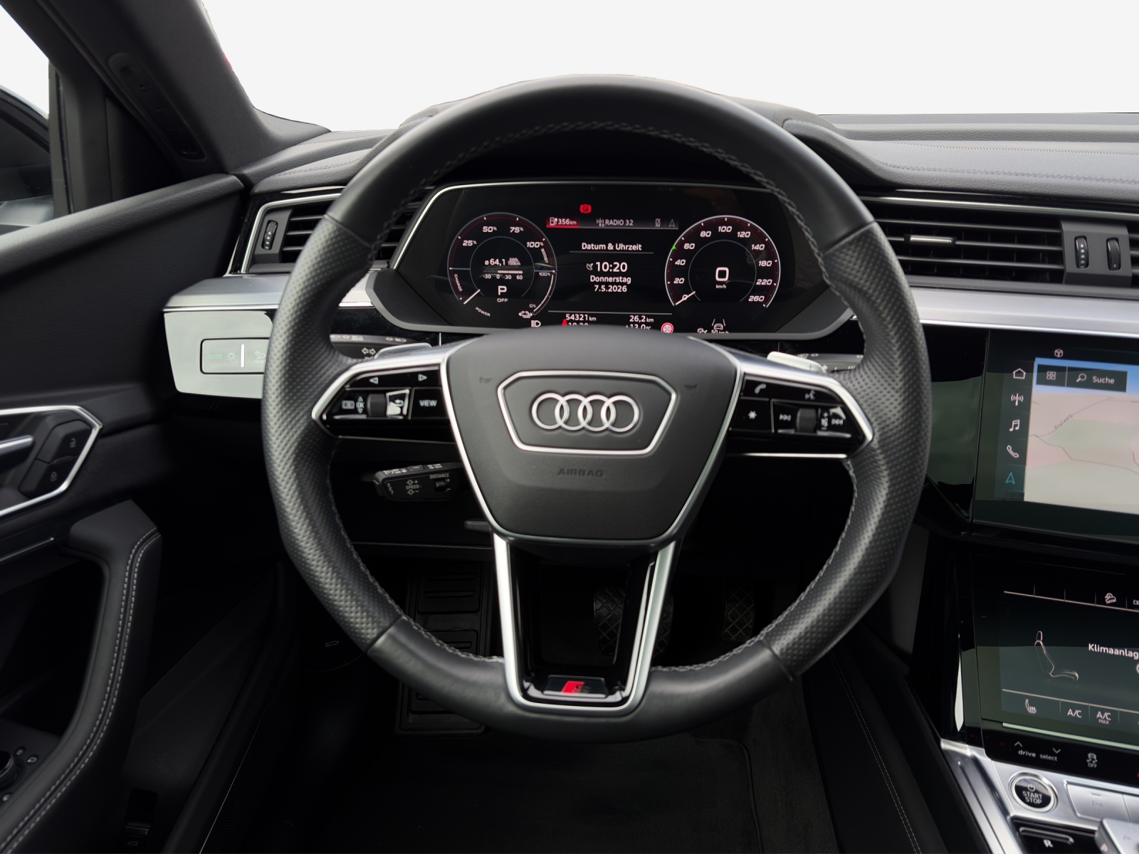 AUDI e-tron 55 S Line Black Edition quattro-image-10