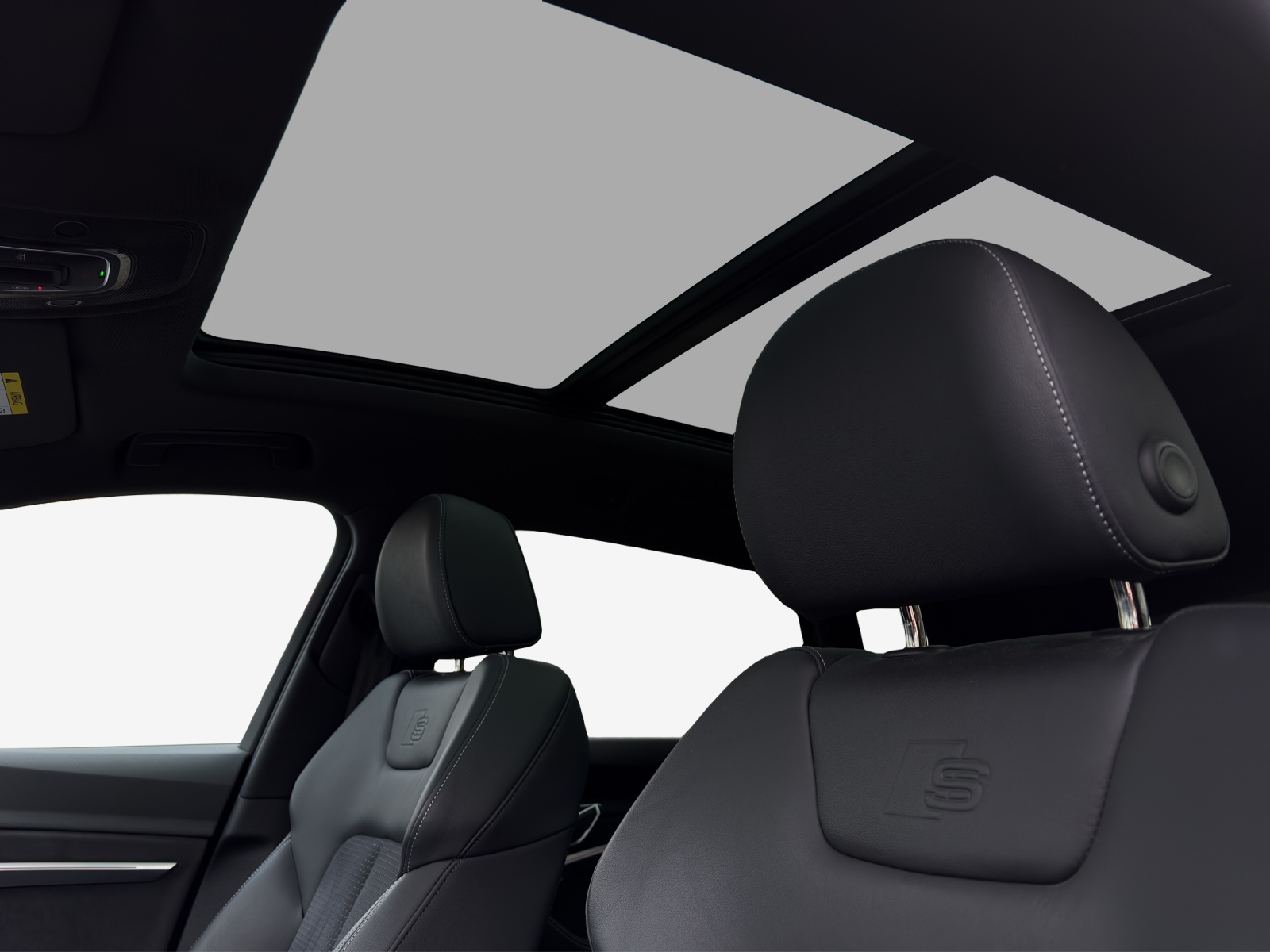 AUDI e-tron 55 S Line Black Edition quattro-image-15