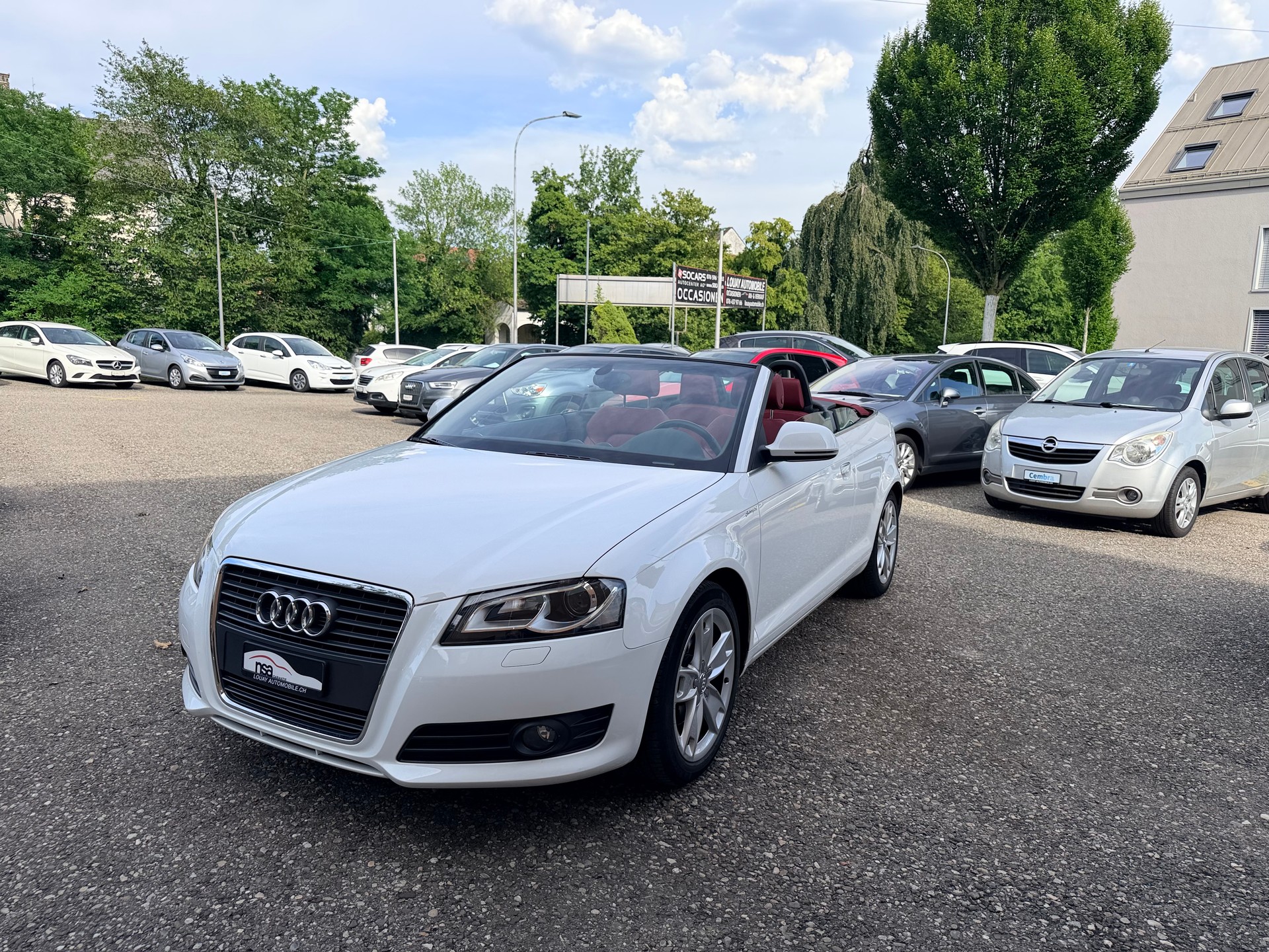 AUDI A3 Cabriolet 1.8 TFSI Attraction-image-0