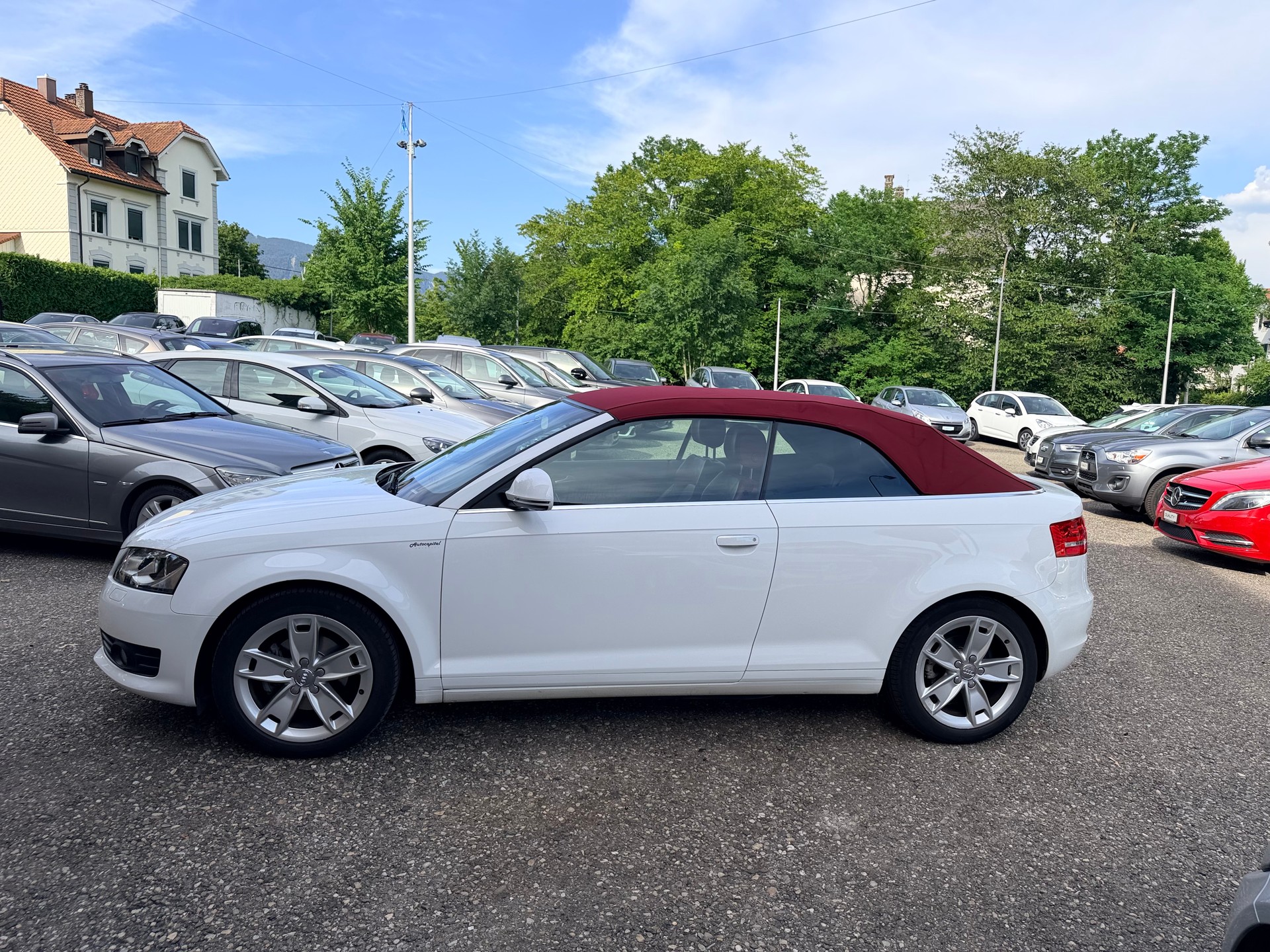 AUDI A3 Cabriolet 1.8 TFSI Attraction-image-3