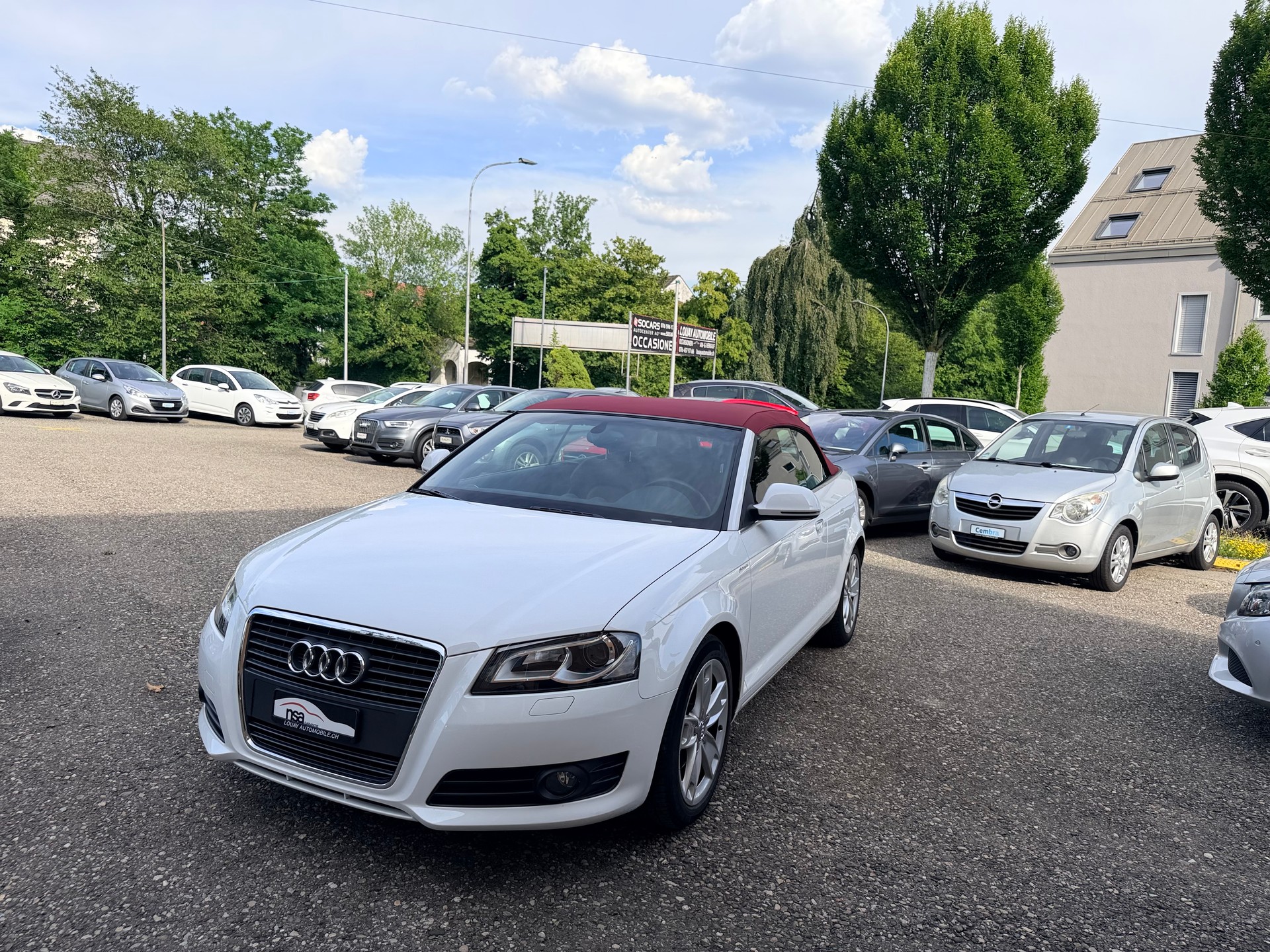 AUDI A3 Cabriolet 1.8 TFSI Attraction-image-18