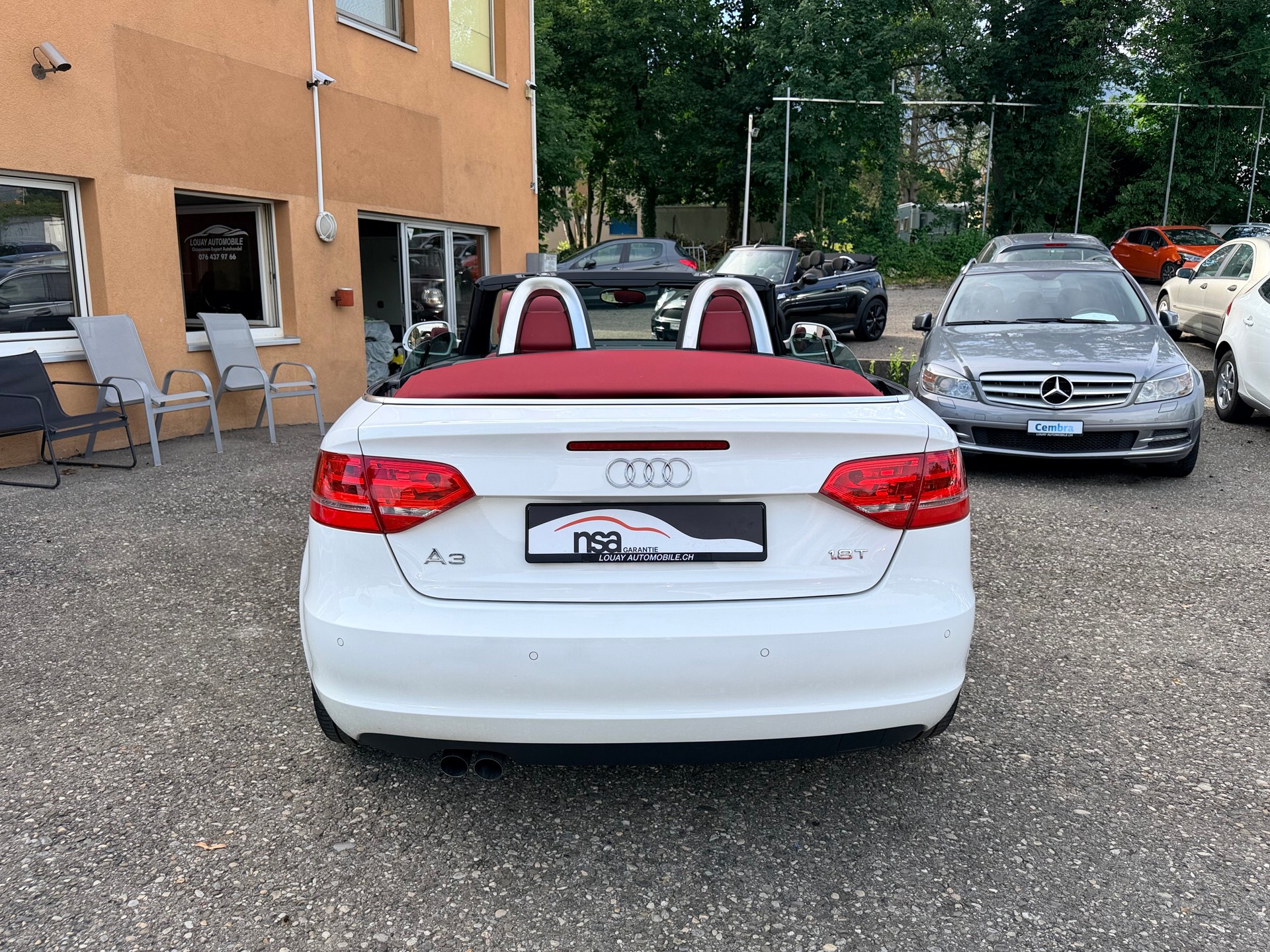 AUDI A3 Cabriolet 1.8 TFSI Attraction-image-14