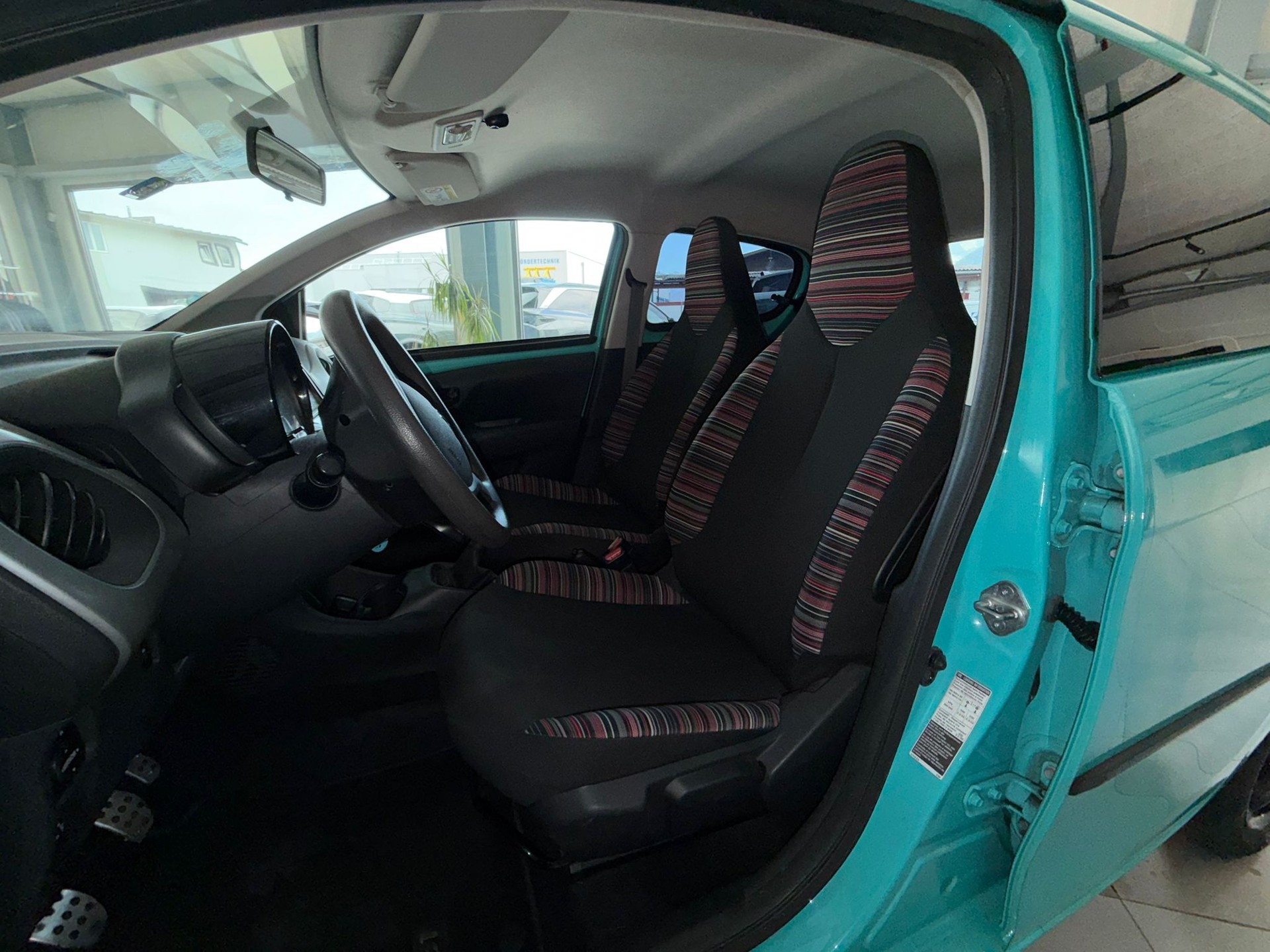 CITROEN C1 1.0 VTi Feel-image-3