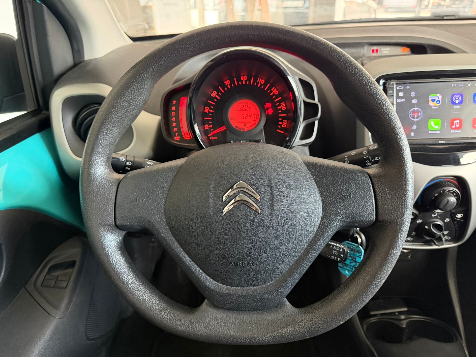 CITROEN C1 1.0 VTi Feel-image-8
