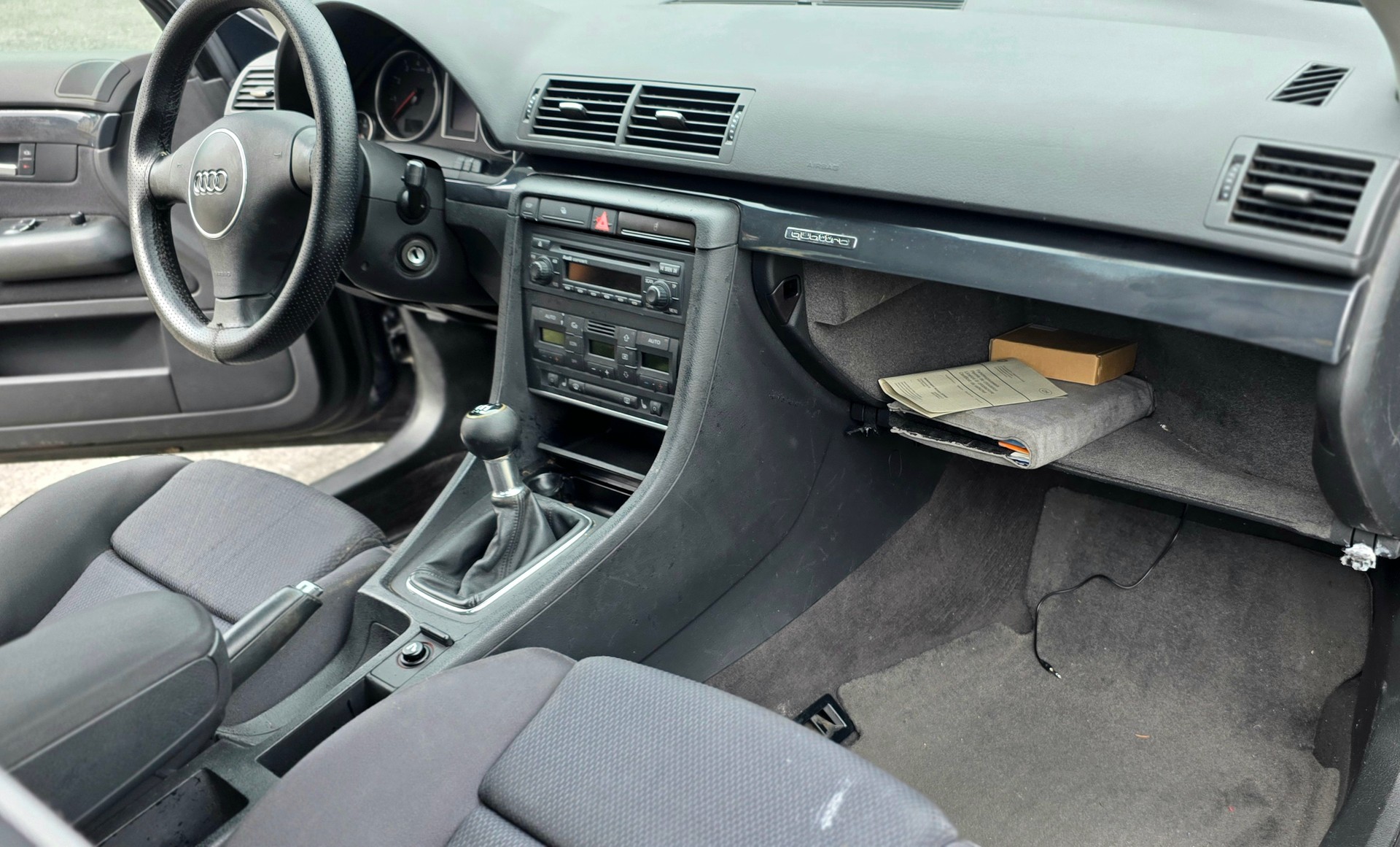 AUDI 1.8t quattro Limo-image-10