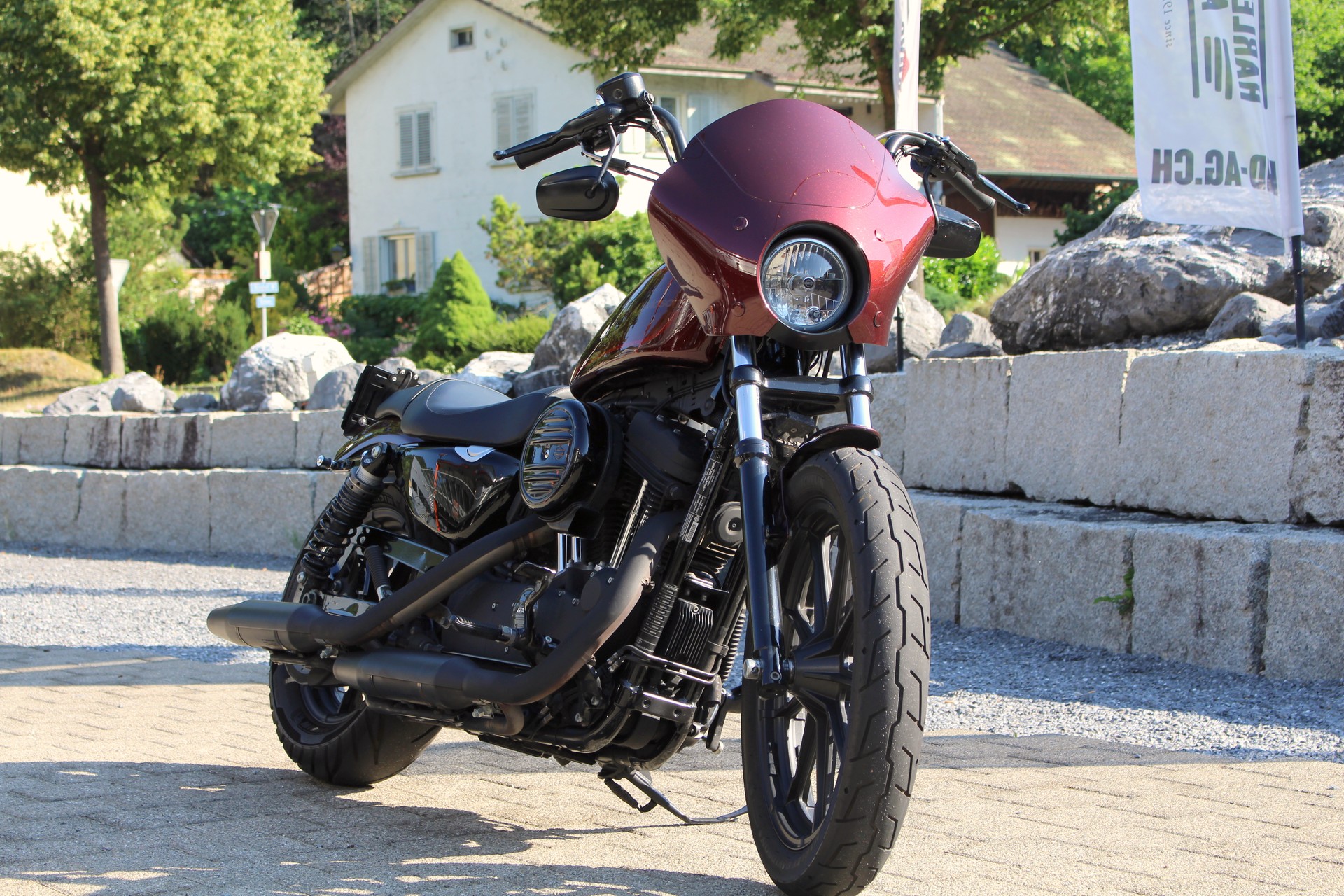 HARLEY-DAVIDSON XL 1200 NS Iron ABS-showroom-element-1