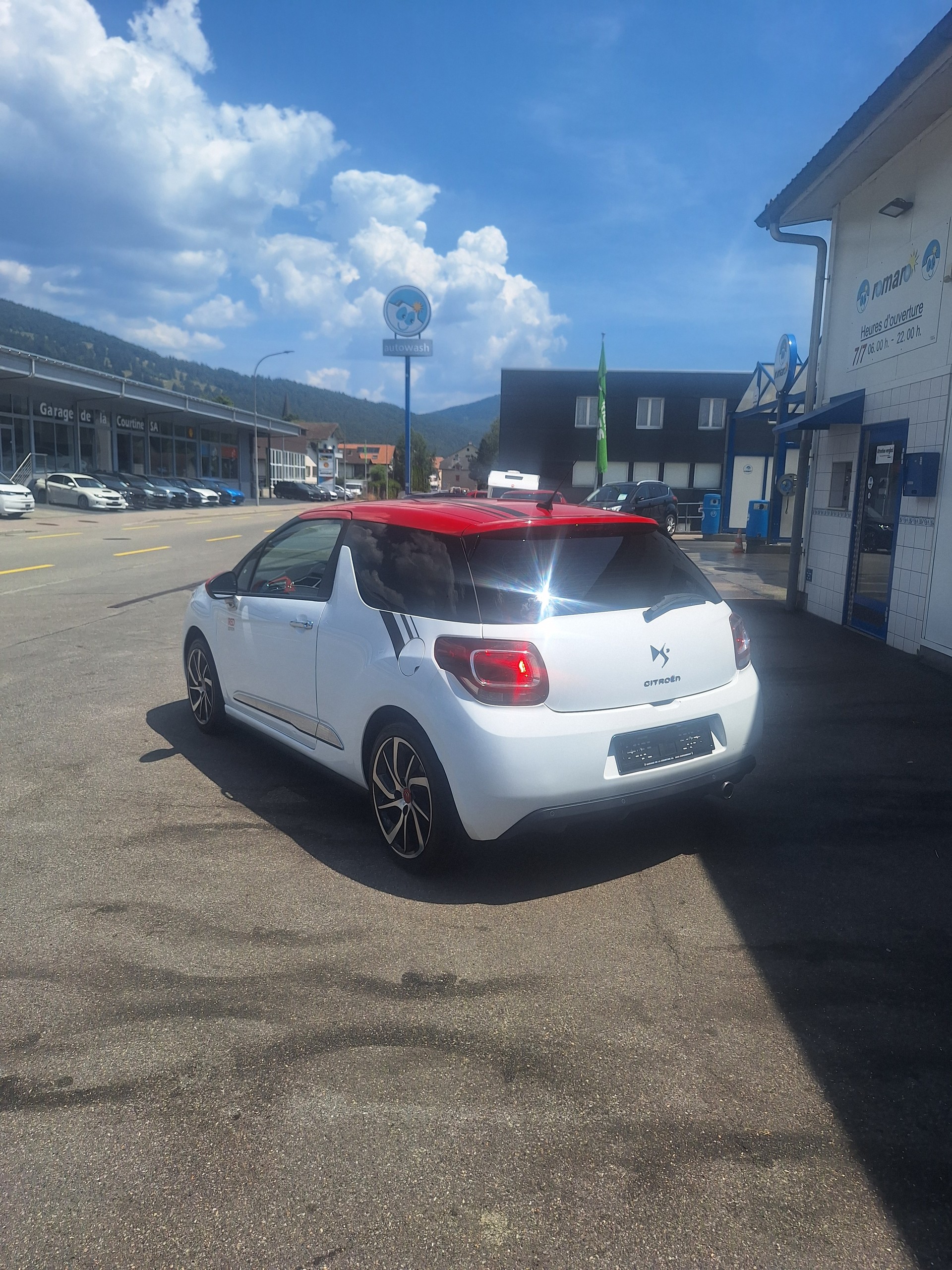 DS AUTOMOBILES DS3 1.2 Pure Tech Red Edition-image-3