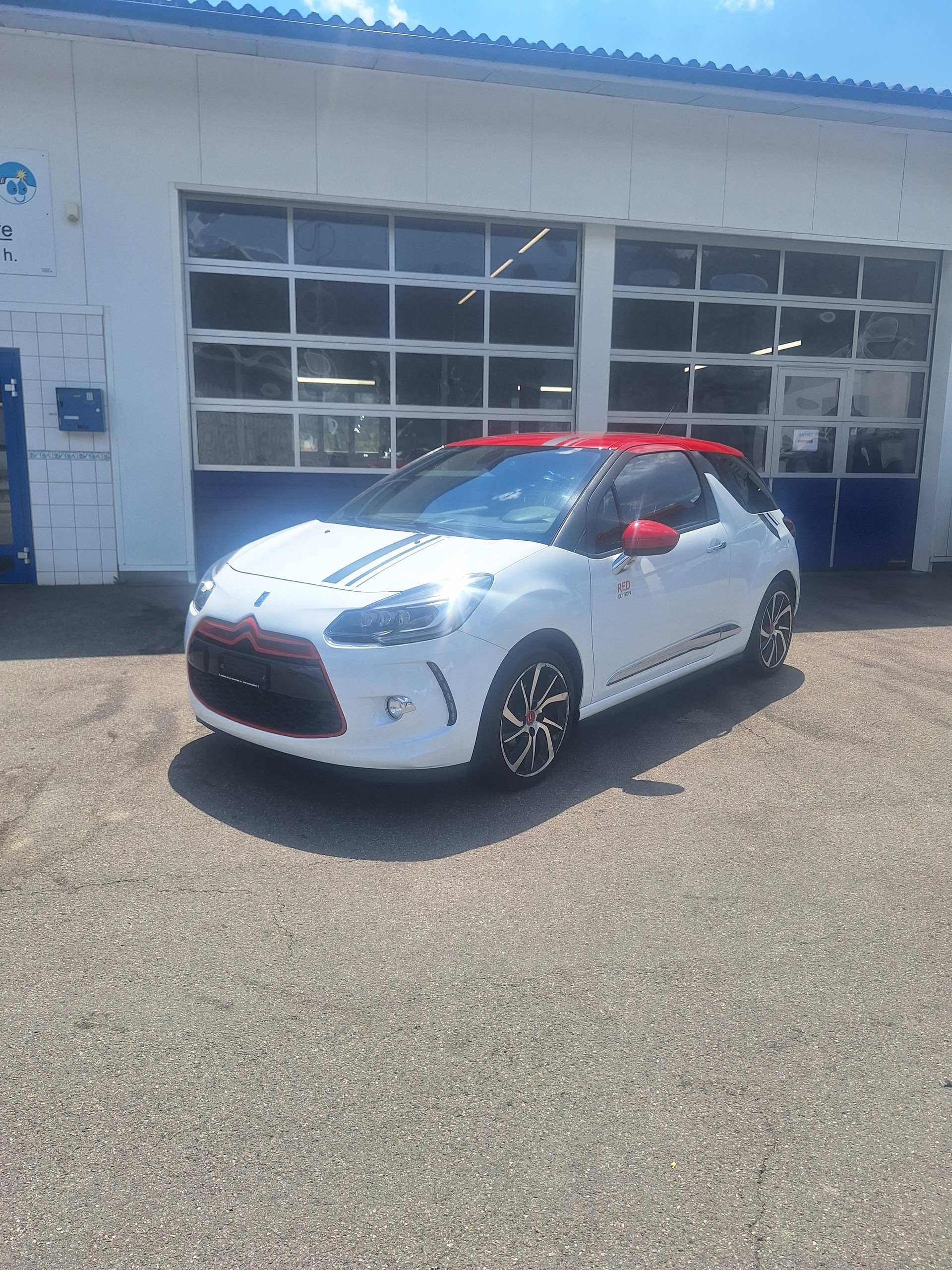 DS AUTOMOBILES DS3 1.2 Pure Tech Red Edition-image-0