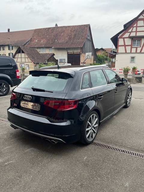 AUDI S3 Sportback 2.0 T FSI quattro S-Tronic-showroom-element-2