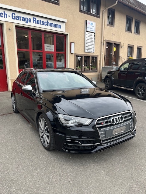 AUDI S3 Sportback 2.0 T FSI quattro S-Tronic-showroom-element-1