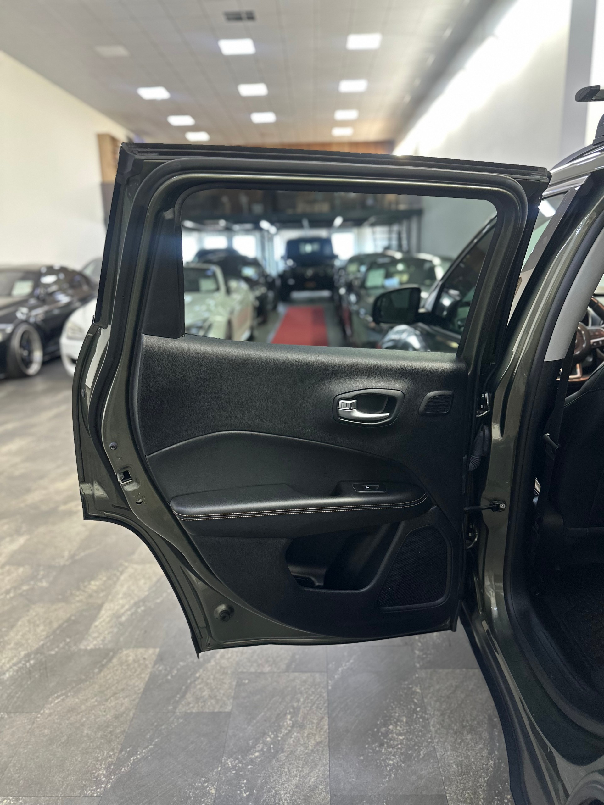 JEEP Compass 1.4 Turbo Limited AWD 9ATX-image-20