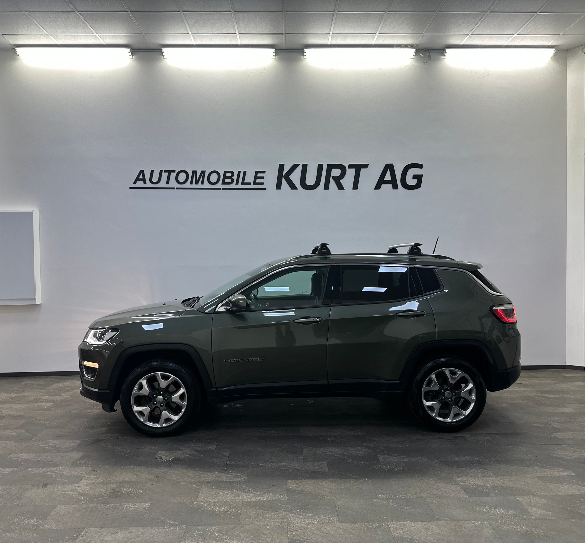 JEEP Compass 1.4 Turbo Limited AWD 9ATX-image-2