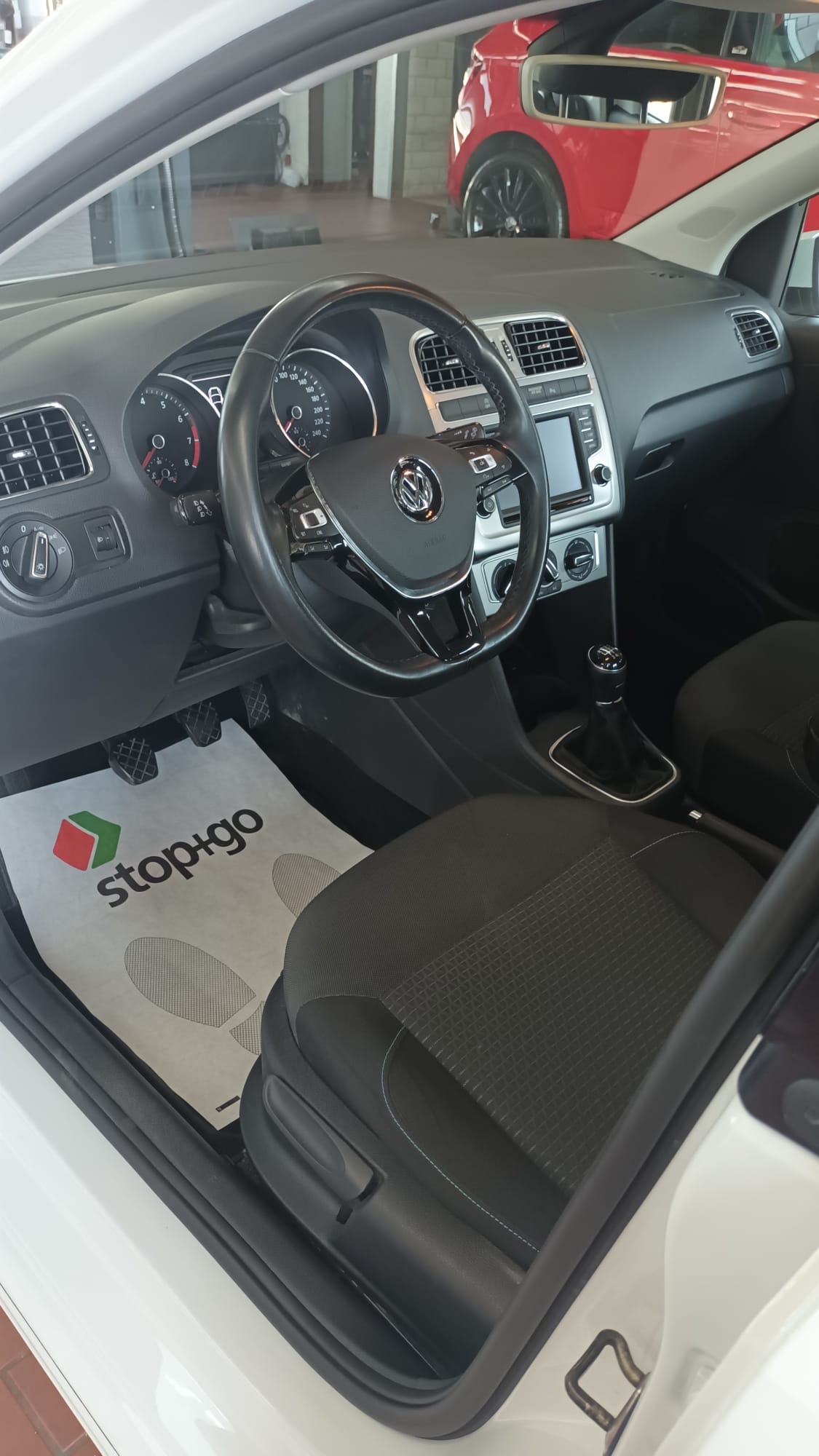 VW Polo 1.0 TSI BMT Trendline-image-9