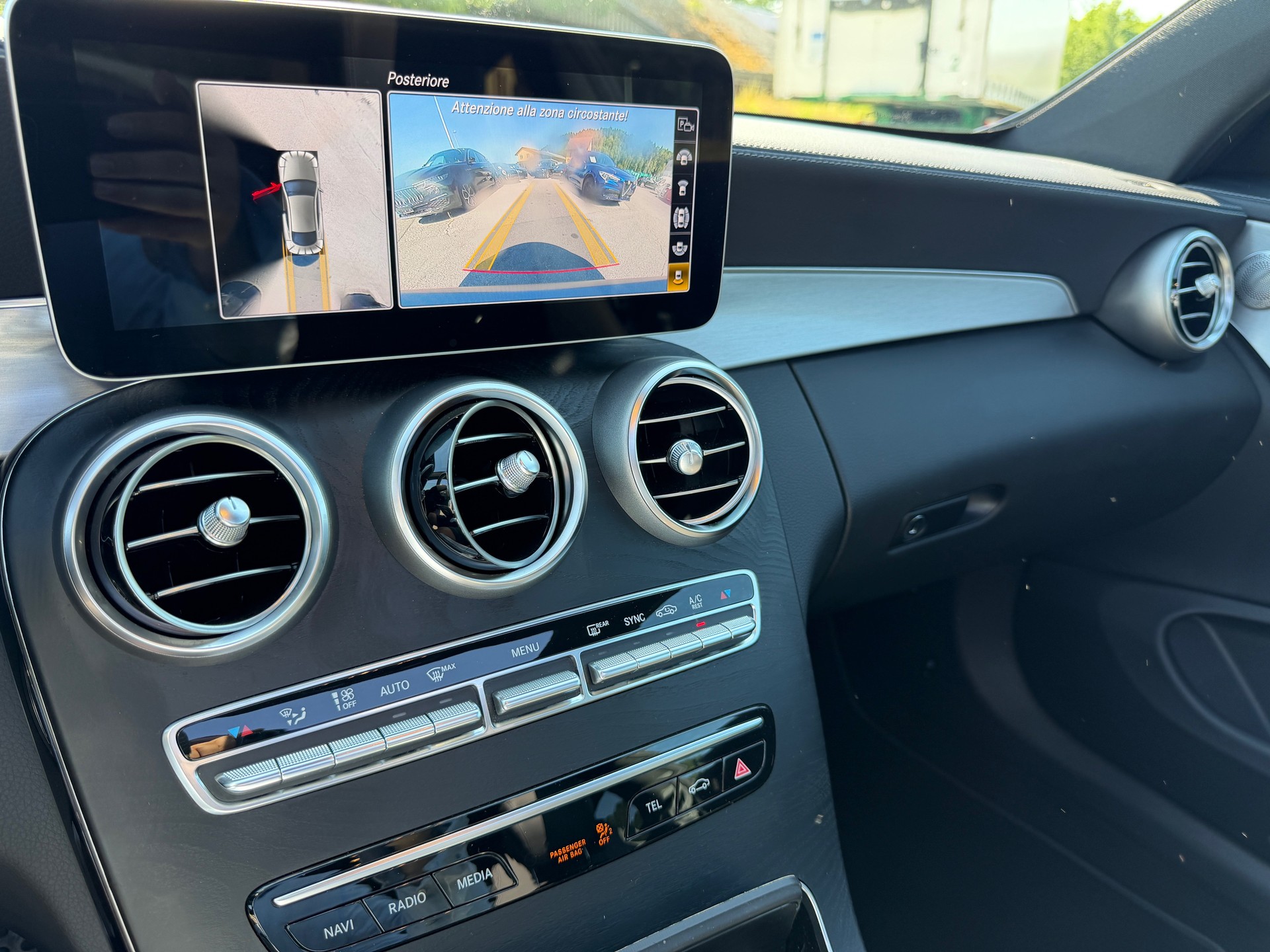 MERCEDES-BENZ C 200 Coupé 4Matic AMG Line 9G-Tronic-image-6