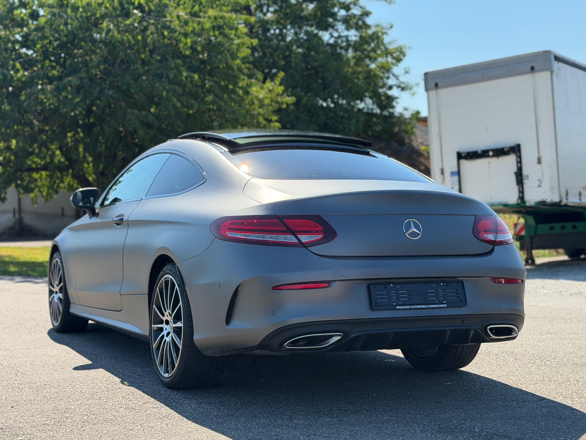 MERCEDES-BENZ C 200 Coupé 4Matic AMG Line 9G-Tronic-image-5