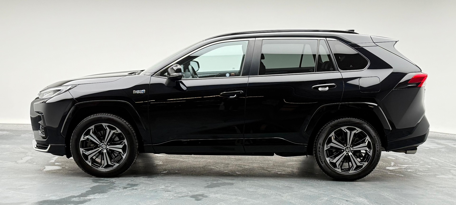 SUZUKI Across 2.5 PHEV Compact Top 4x4-image-3
