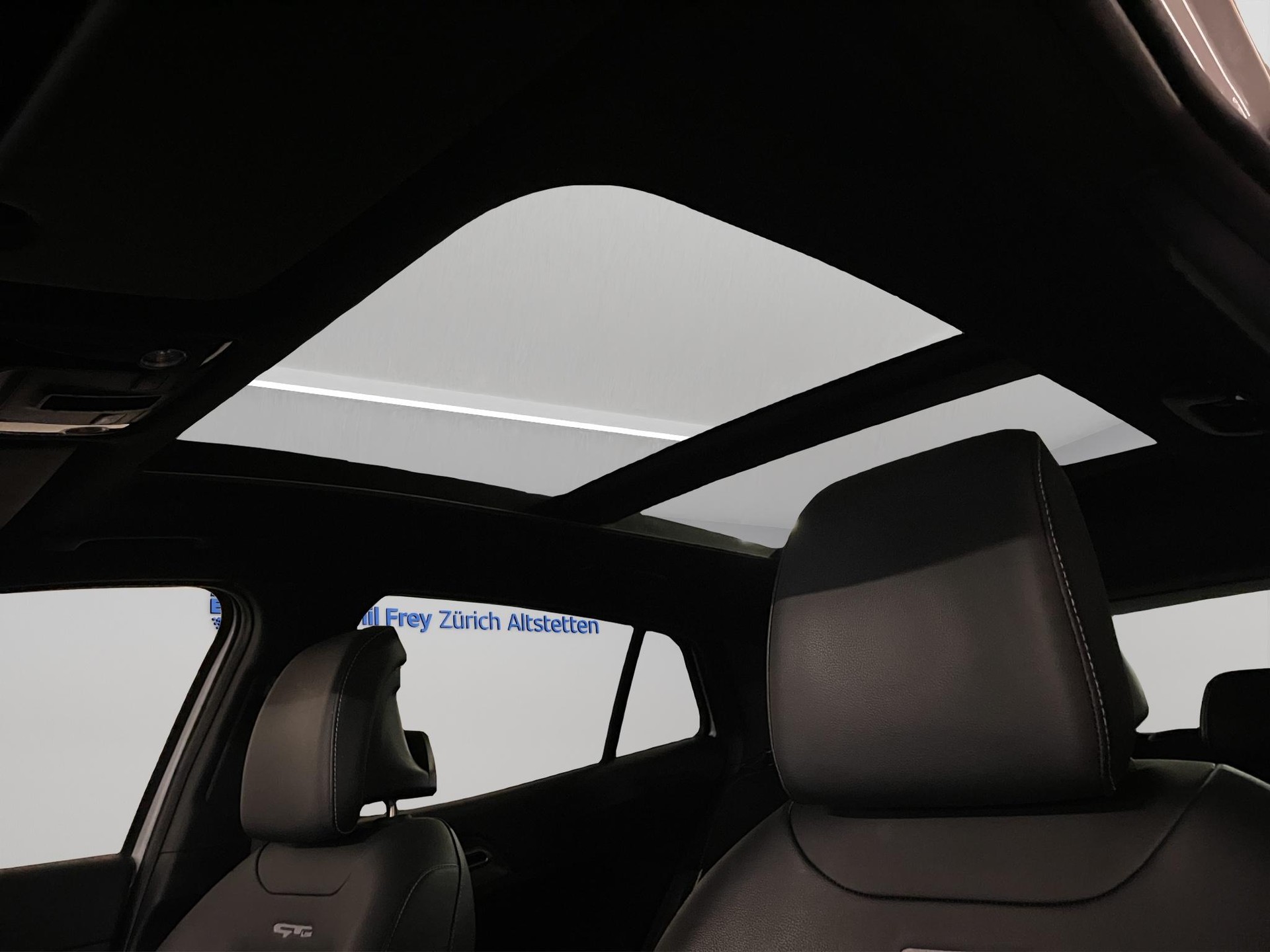 KIA Sportage 1.6 T-GDi PHEV GT-Line-image-9