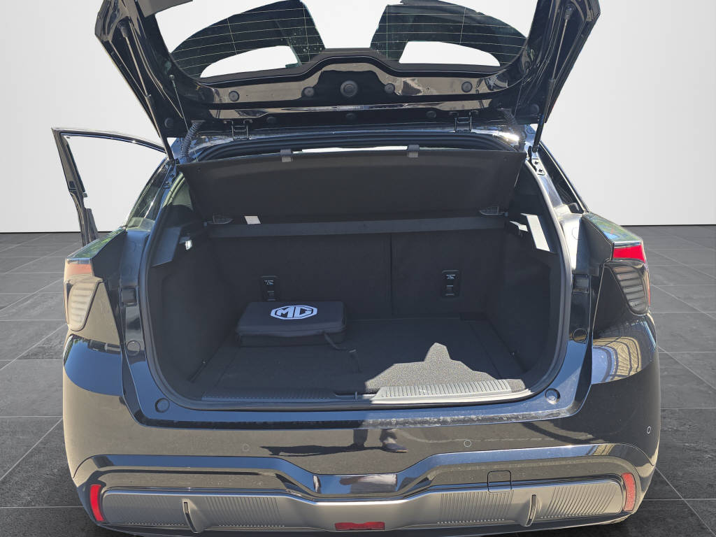 MG 4 64kWh Xpower 4WD-image-15