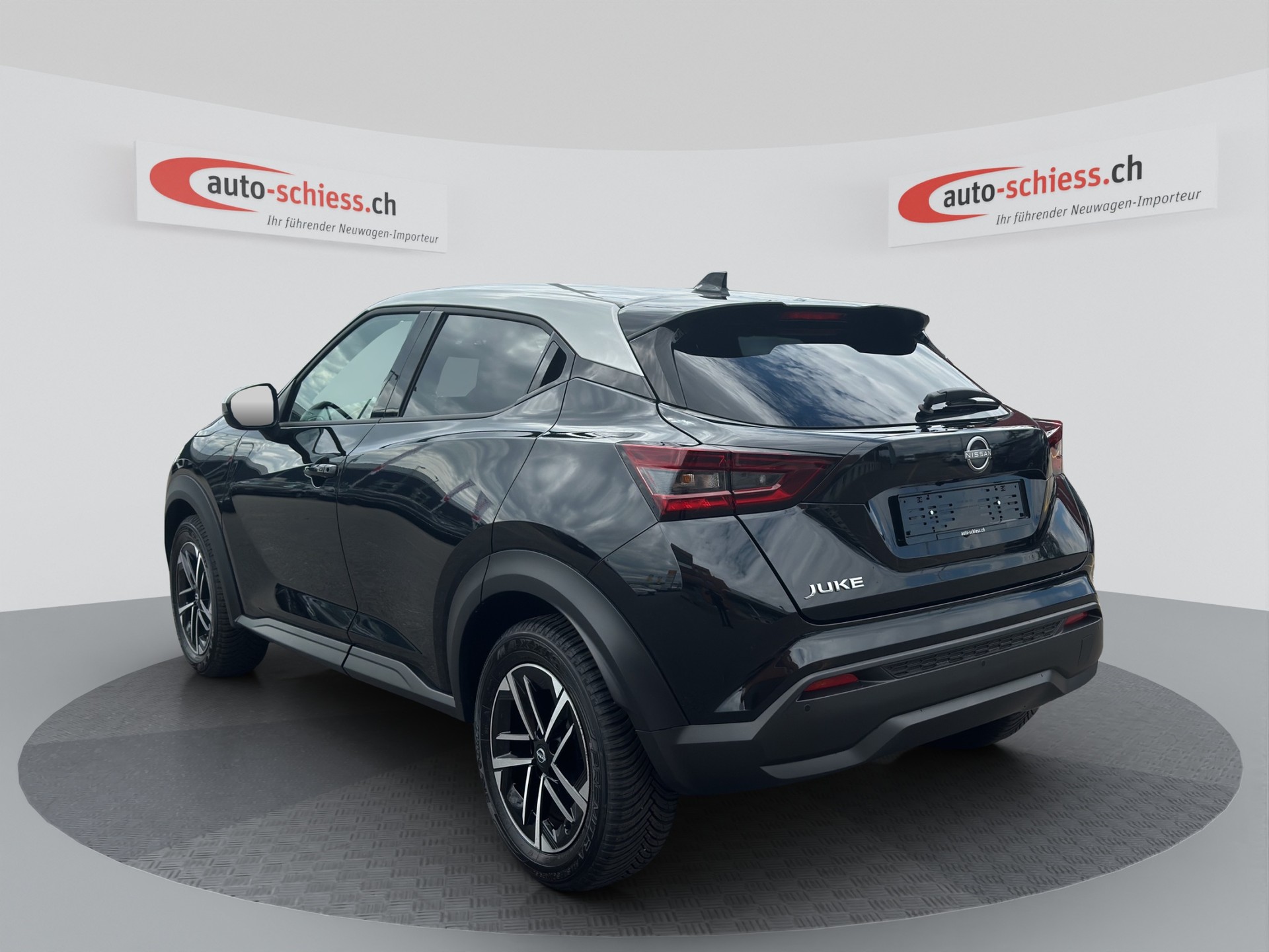 NISSAN Juke 1.0 DIG-T N-Connecta DCT-image-2