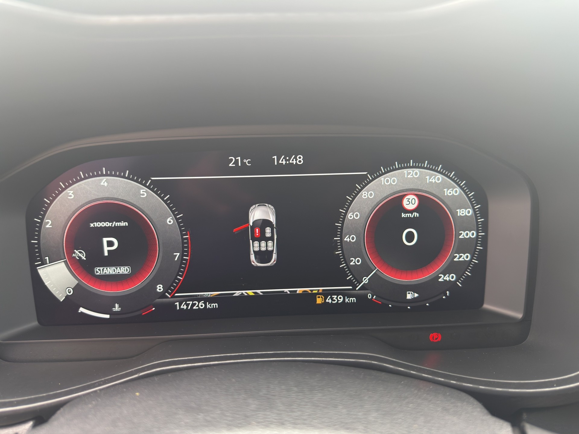 NISSAN Juke 1.0 DIG-T N-Connecta DCT-image-11