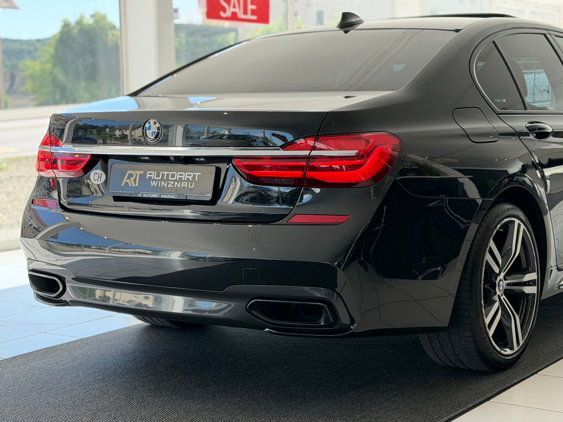 BMW 750i xDrive M Sport Steptronic **Frisch ab MFK**-image-6