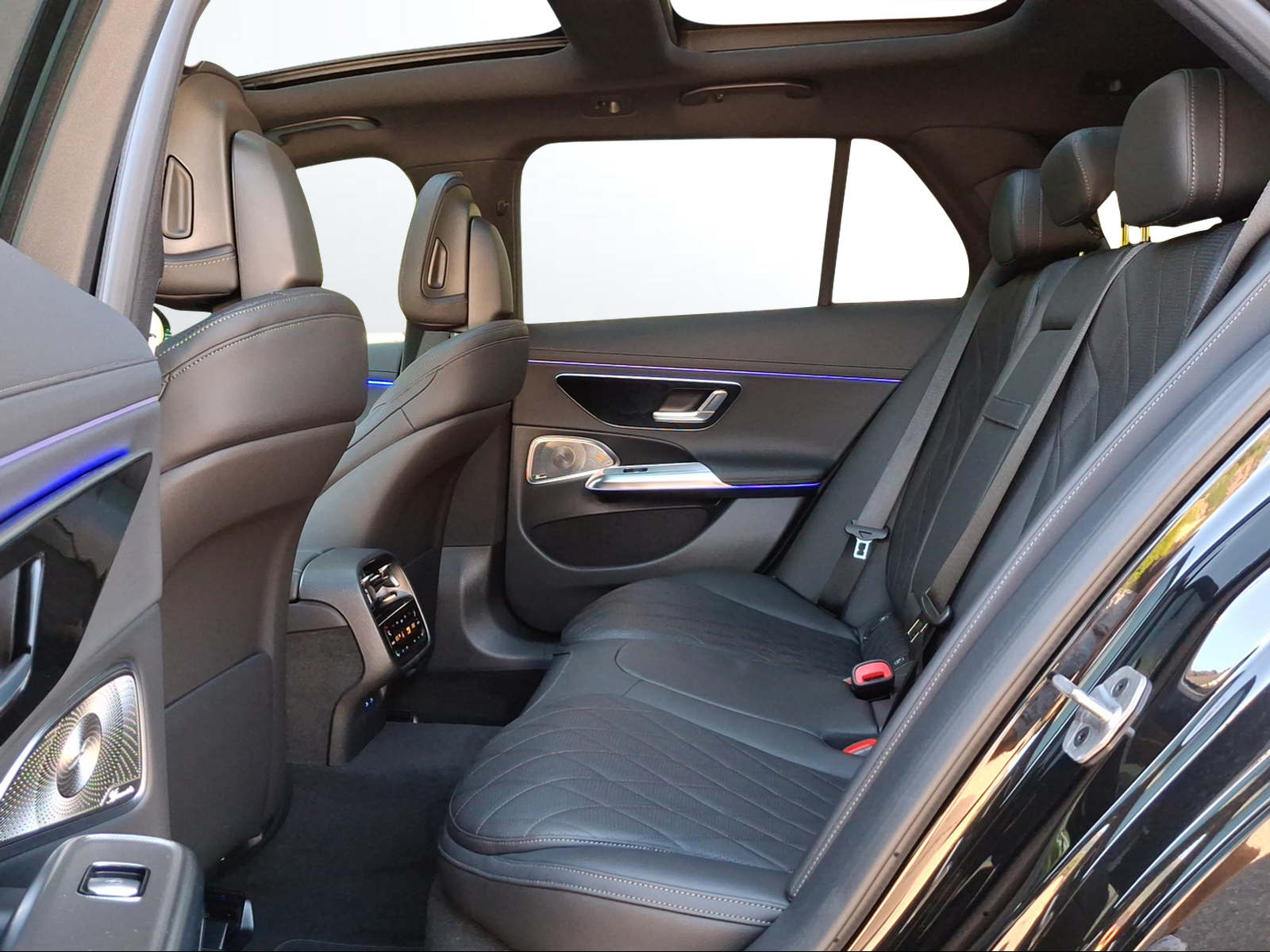 MERCEDES-BENZ E 450 d T 4Matic 9G-Tronic-image-11