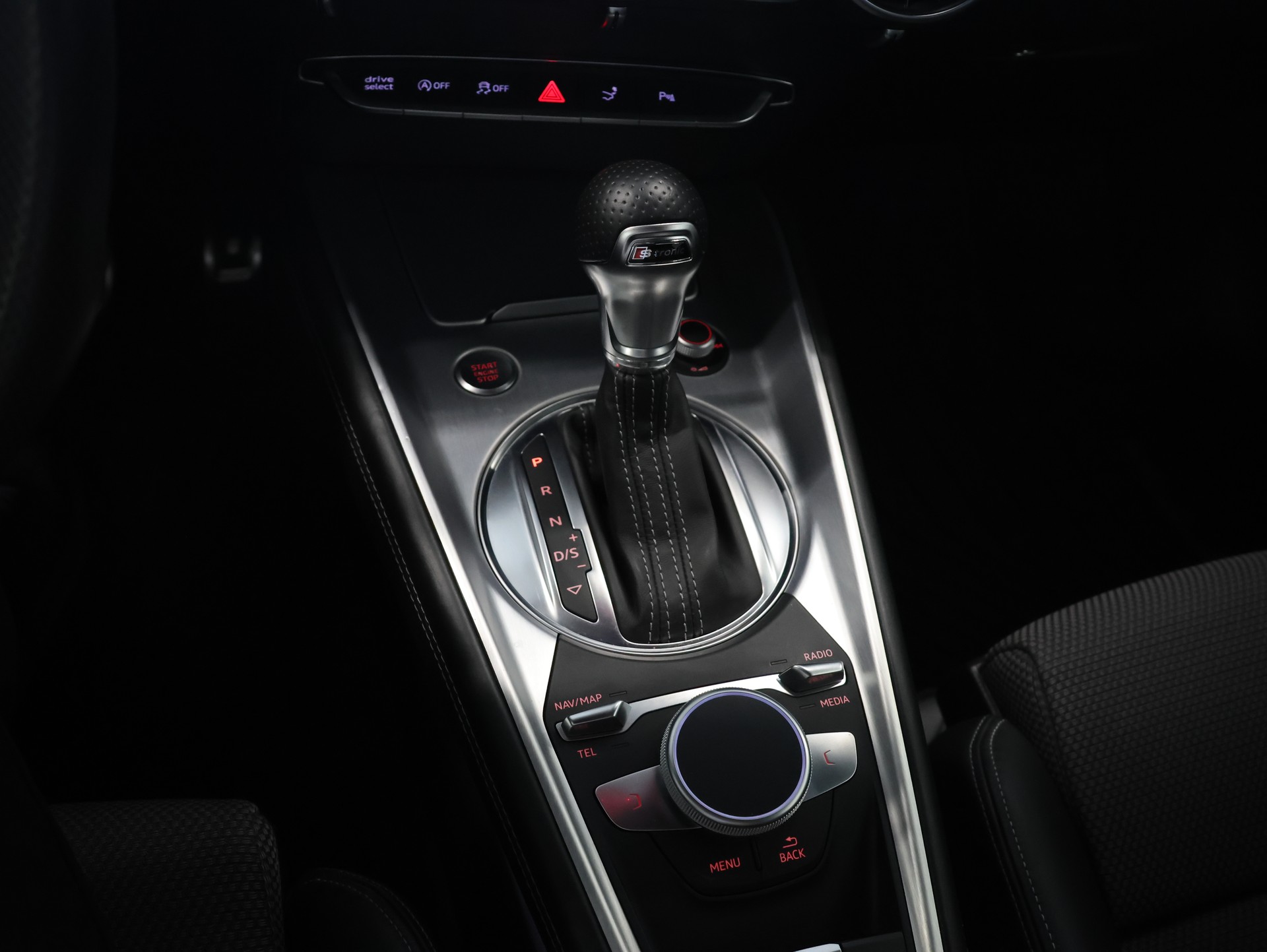 AUDI TT Coupé 45 TFSI quattro S-tronic *Sportabgasanlage* *Rückfahrkamera* *Sitzheizung*-image-19