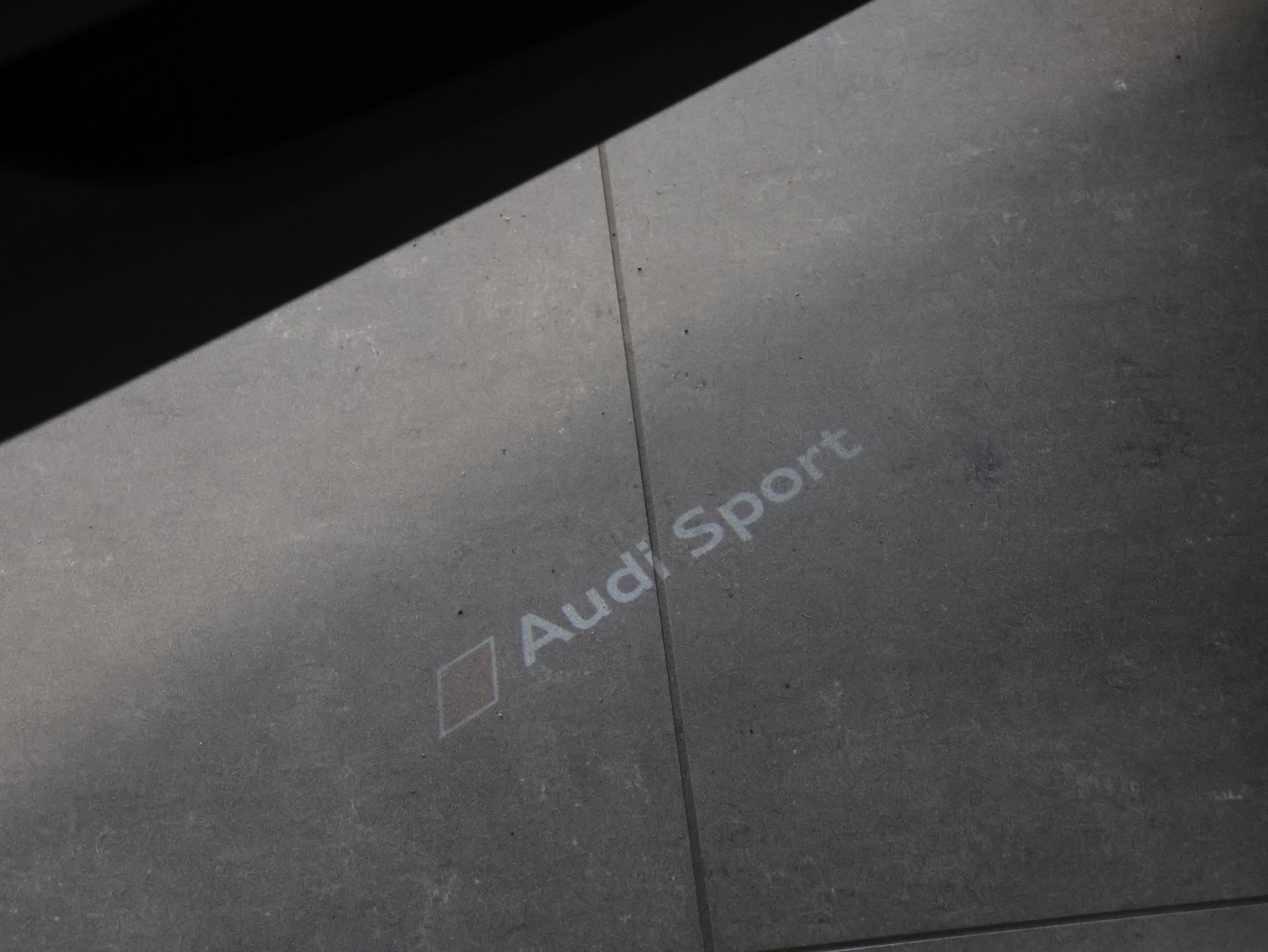 AUDI TT Coupé 45 TFSI quattro S-tronic *Sportabgasanlage* *Rückfahrkamera* *Sitzheizung*-image-12