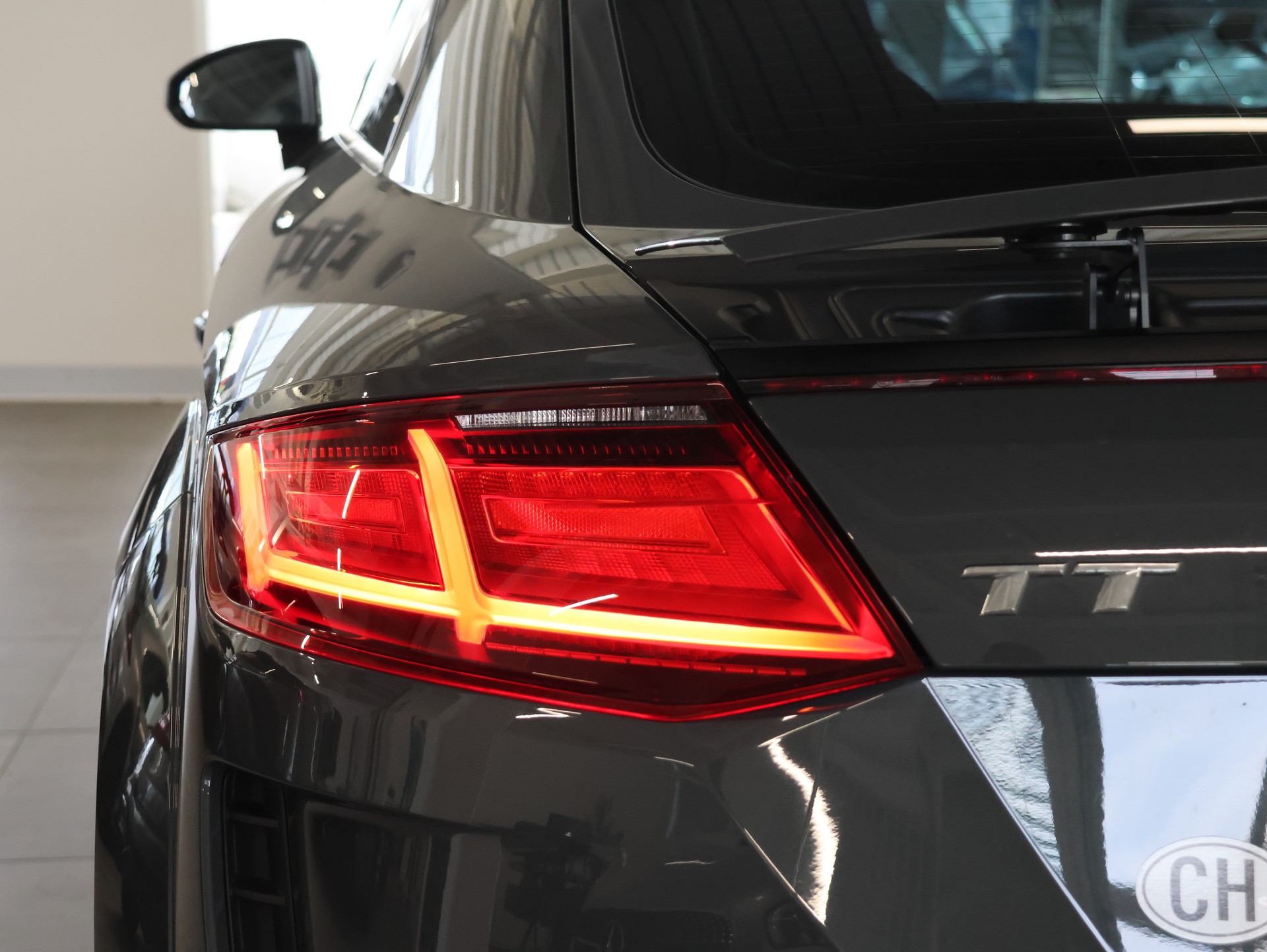 AUDI TT Coupé 45 TFSI quattro S-tronic *Sportabgasanlage* *Rückfahrkamera* *Sitzheizung*-image-24