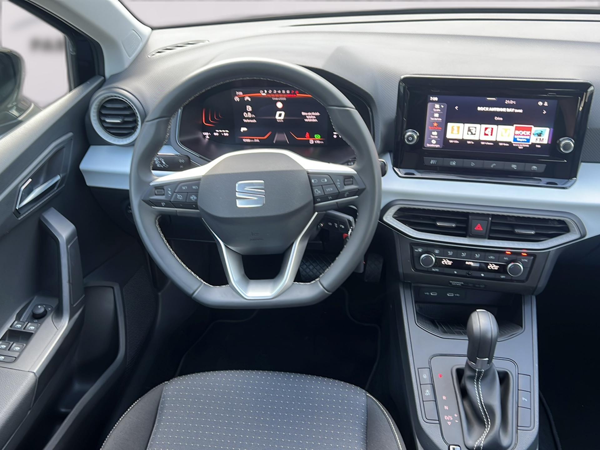 SEAT Ibiza 1.0 TSI 115 Move FR DSG-image-10