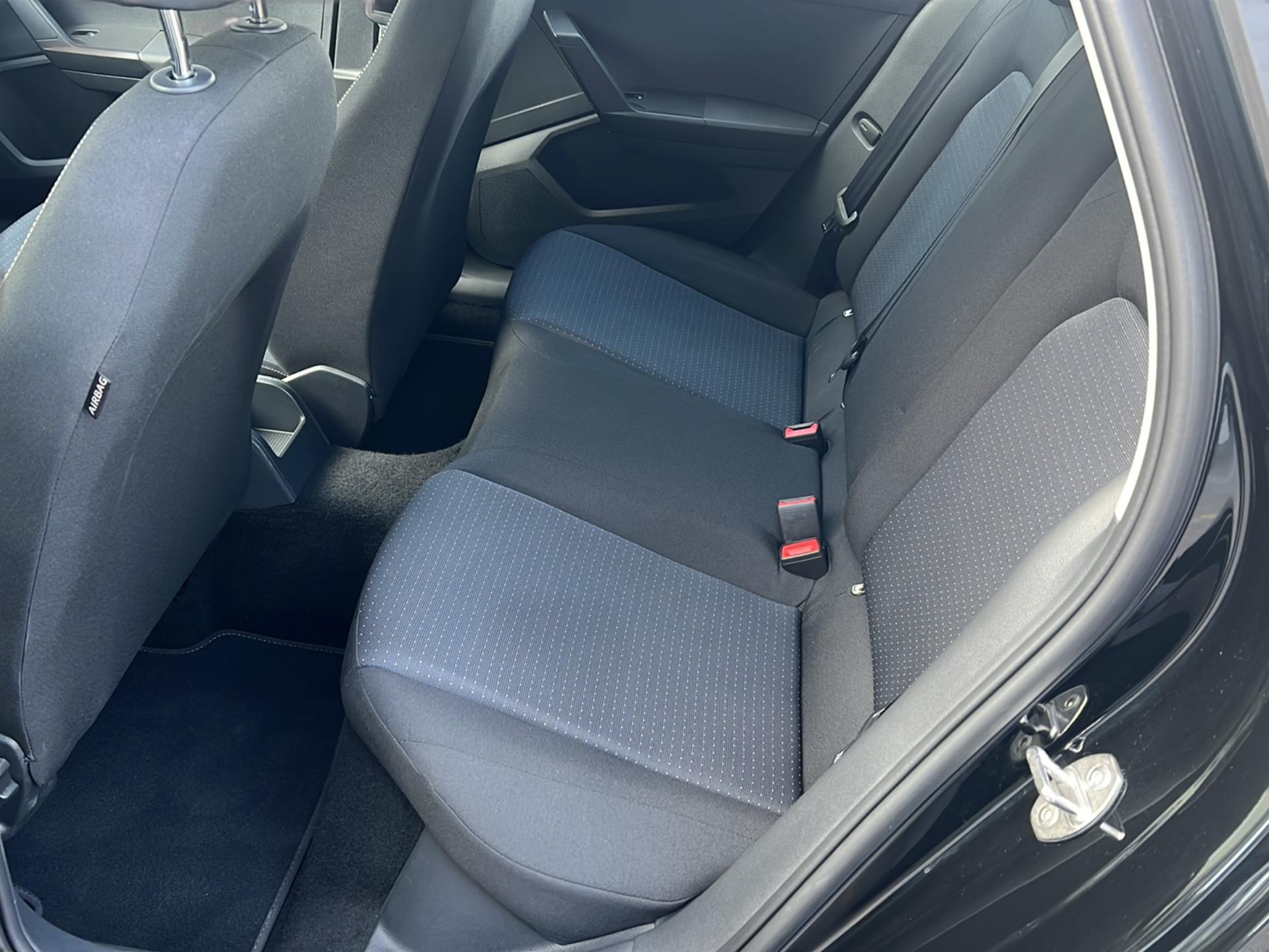 SEAT Ibiza 1.0 TSI 115 Move FR DSG-image-18