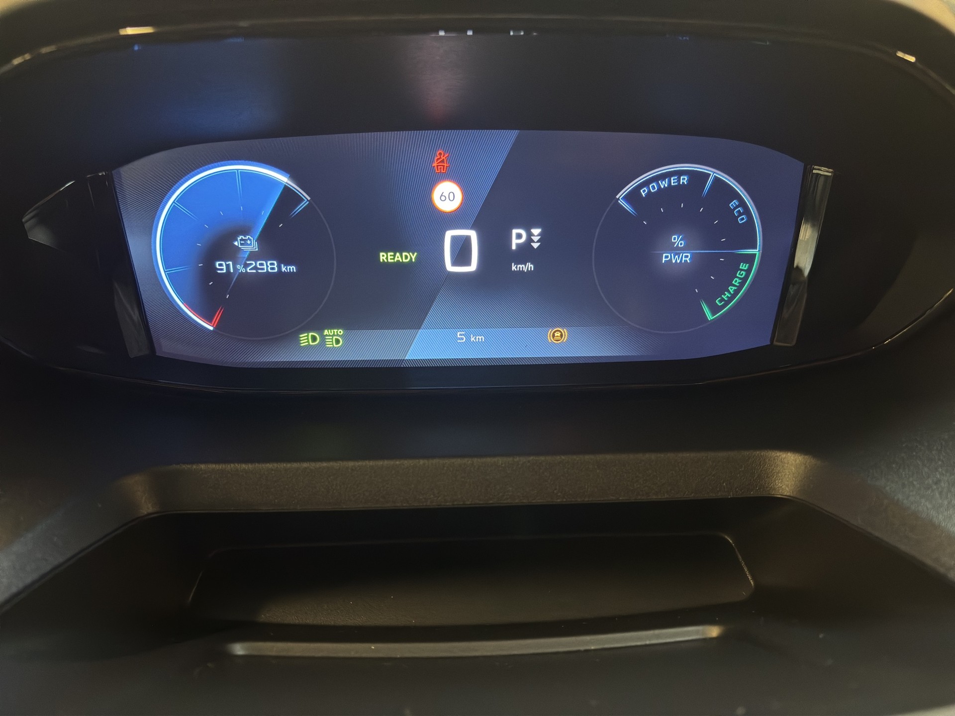 PEUGEOT e-Partner 50kWh Long-image-4