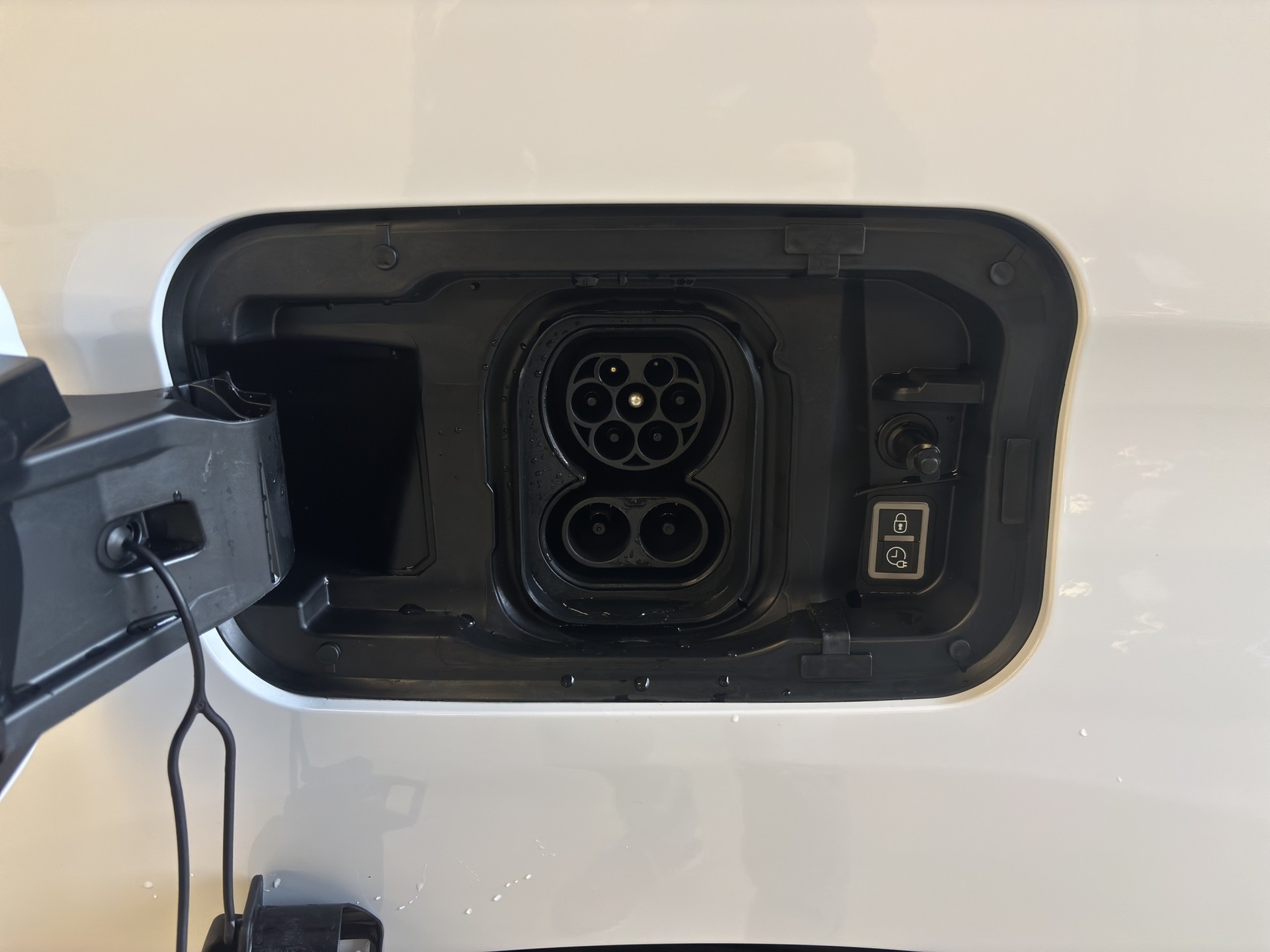 PEUGEOT e-Partner 50kWh Long-image-22