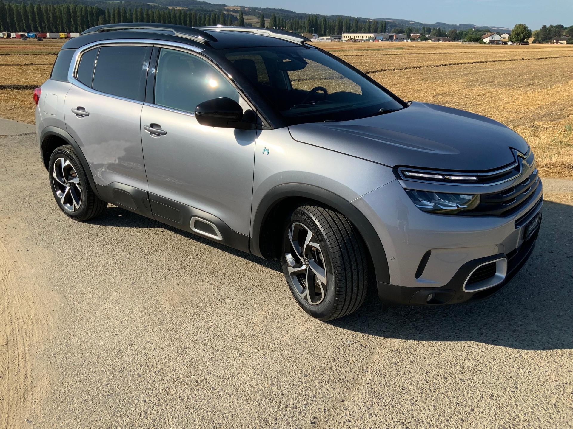 CITROEN C5 Aircross 1.6 Plug-in Hybrid Swiss Edition-image-2
