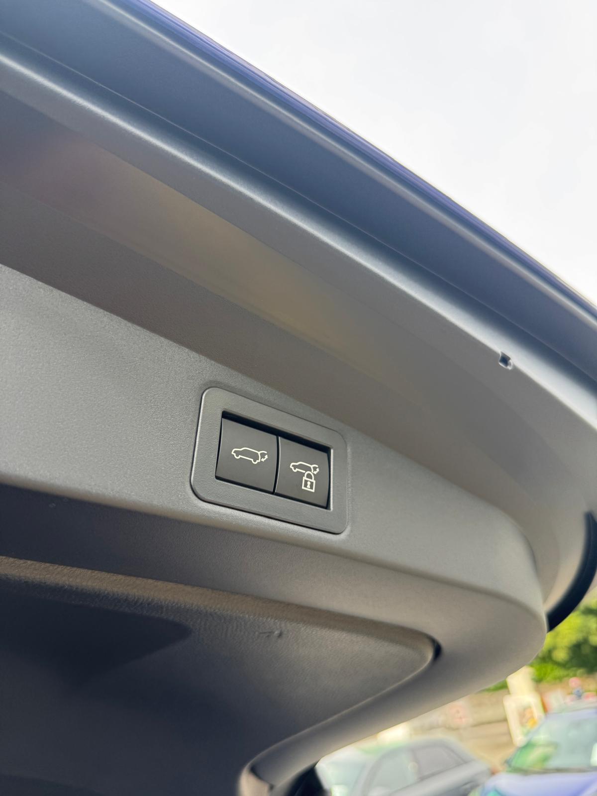 TOYOTA Corolla Touring Sports 1.8 HSD Trend e-CVT-image-20