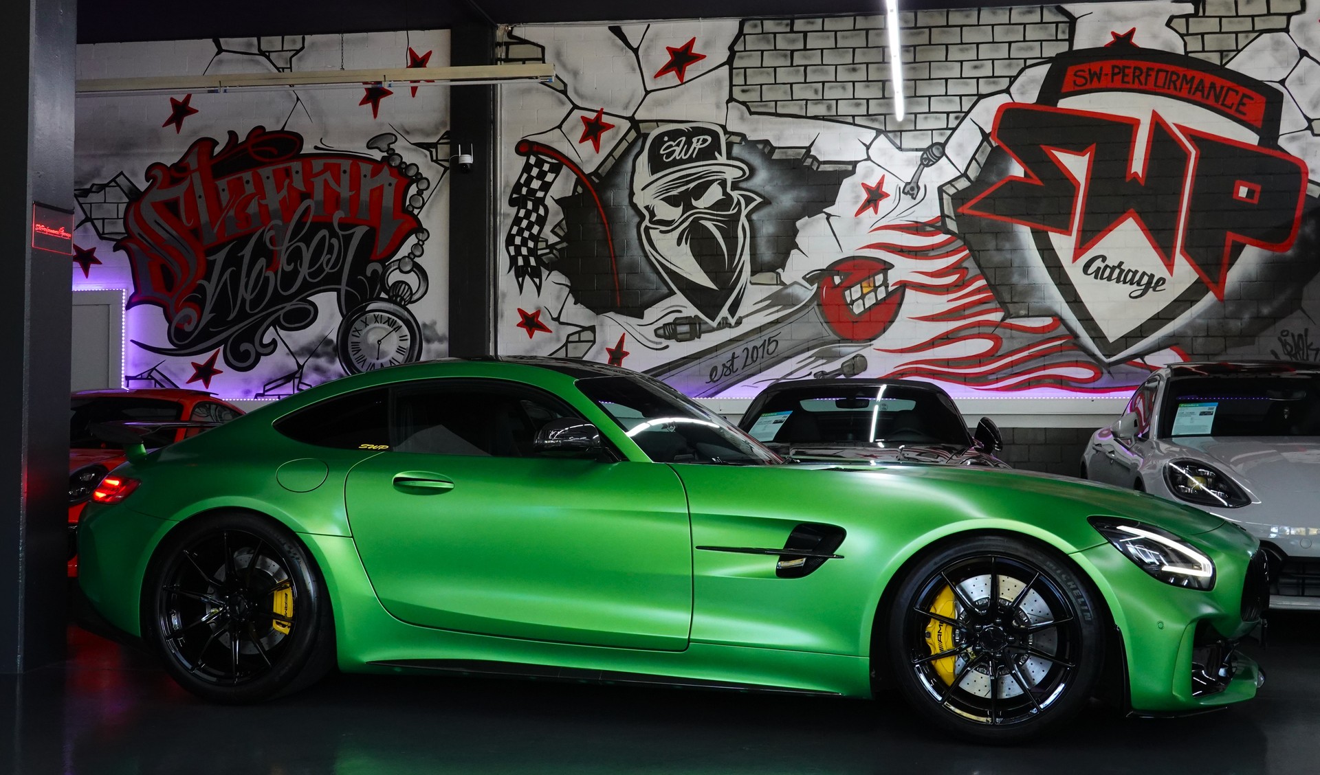 MERCEDES-BENZ AMG GT R SPEEDSHIFT DCT GREEN HULK CARBON PAKET ON TOP-image-26