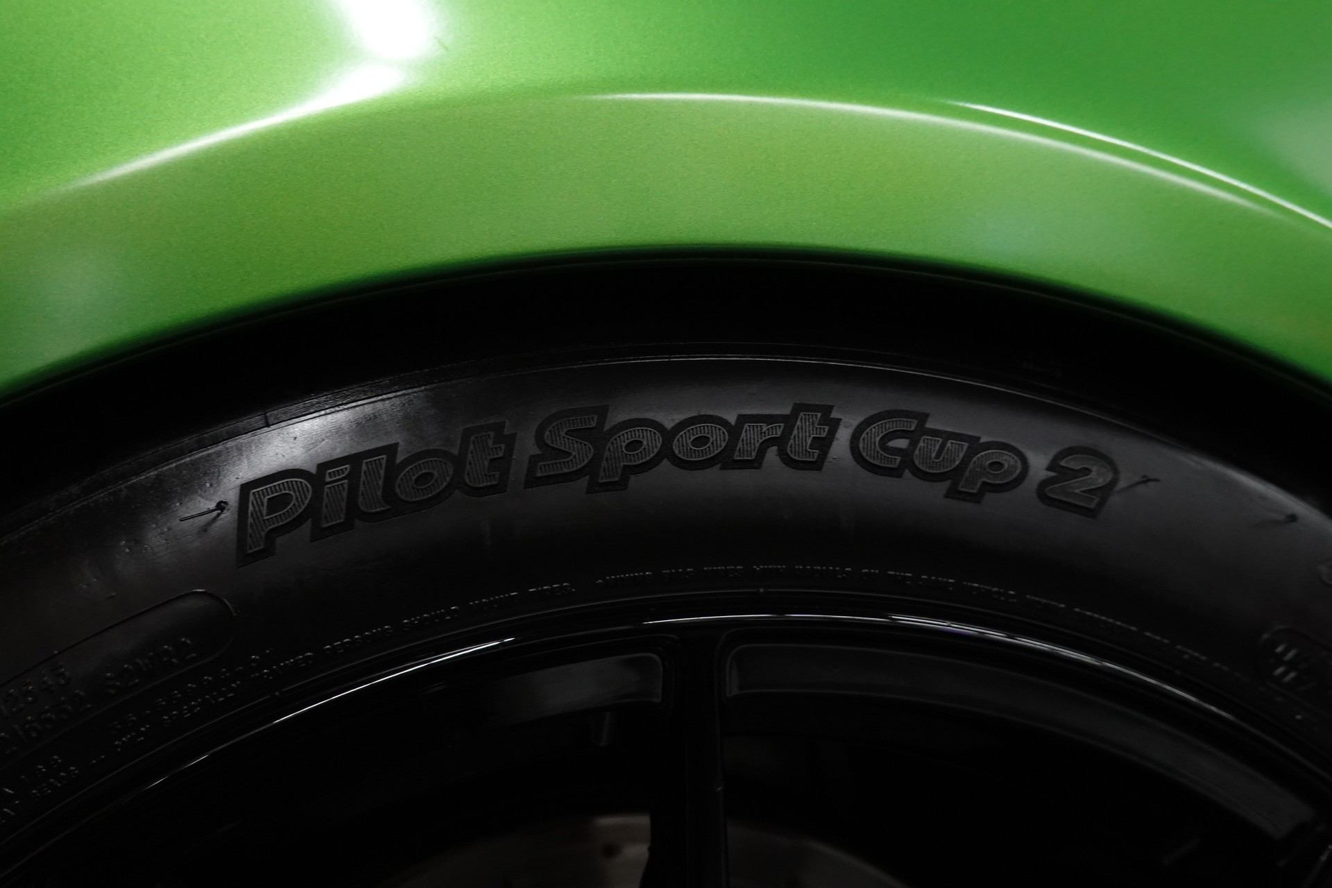 MERCEDES-BENZ AMG GT R SPEEDSHIFT DCT GREEN HULK CARBON PAKET ON TOP-image-34