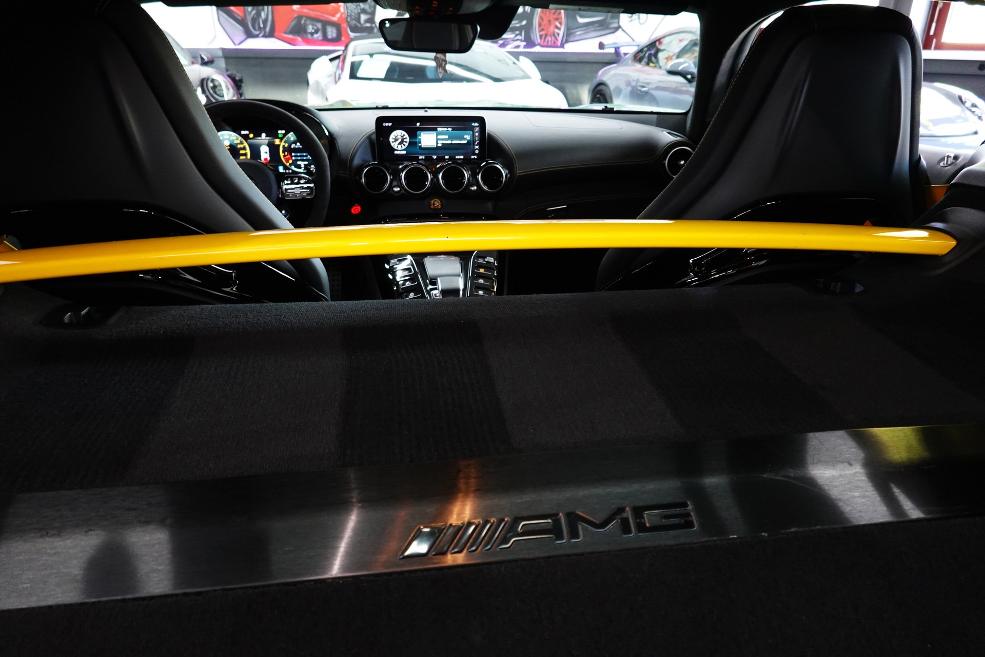 MERCEDES-BENZ AMG GT R SPEEDSHIFT DCT GREEN HULK CARBON PAKET ON TOP-image-50