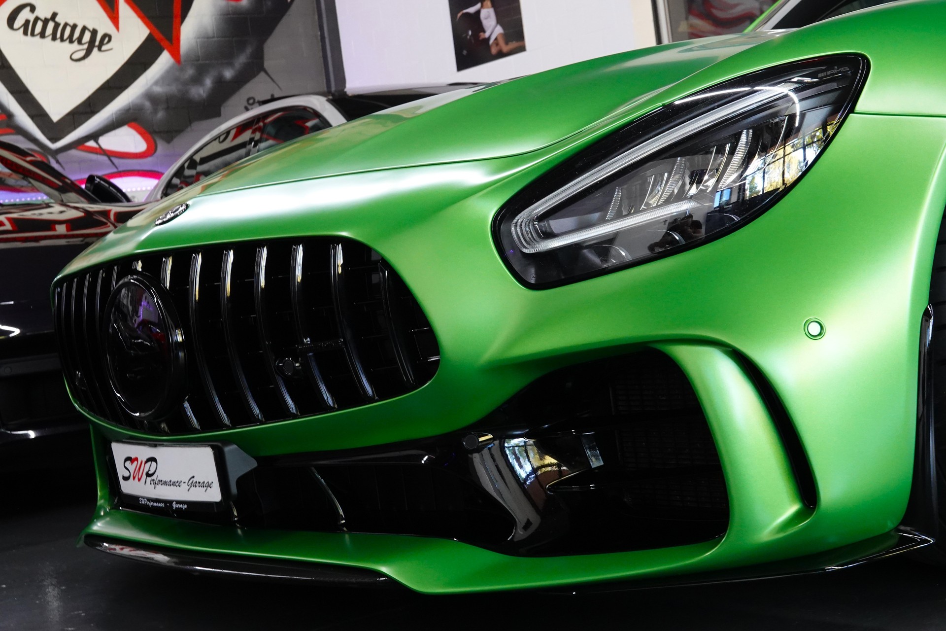 MERCEDES-BENZ AMG GT R SPEEDSHIFT DCT GREEN HULK CARBON PAKET ON TOP-image-6