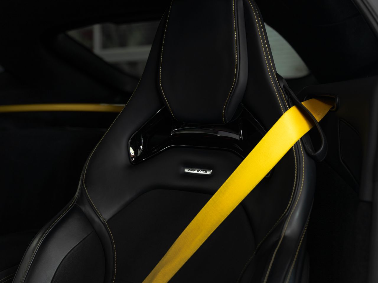 MERCEDES-BENZ AMG GT R SPEEDSHIFT DCT GREEN HULK CARBON PAKET ON TOP-image-47
