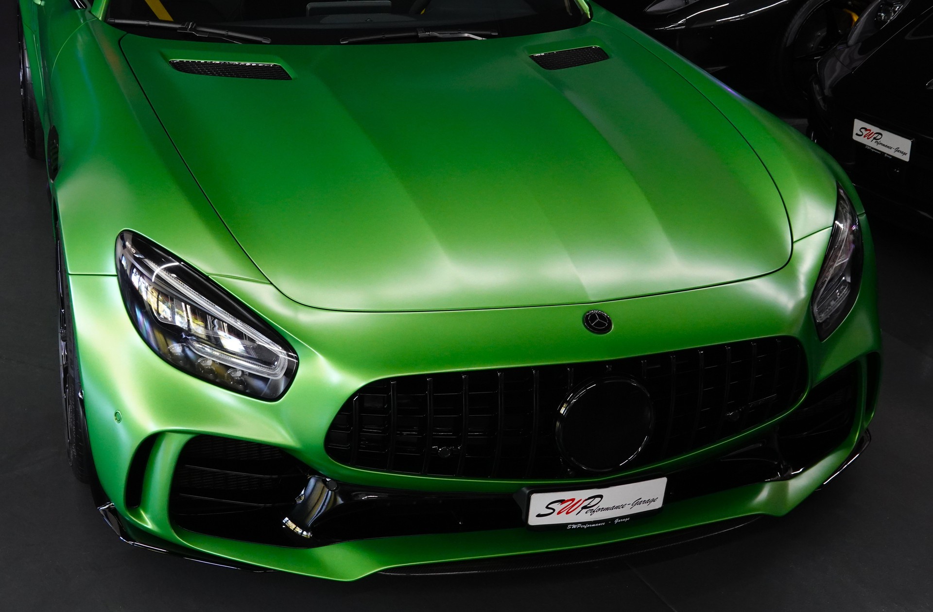 MERCEDES-BENZ AMG GT R SPEEDSHIFT DCT GREEN HULK CARBON PAKET ON TOP-image-28
