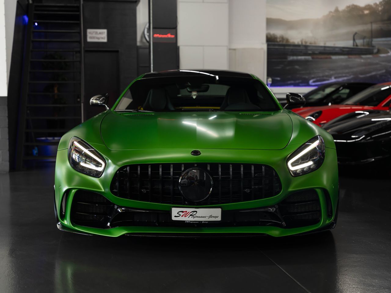 MERCEDES-BENZ AMG GT R SPEEDSHIFT DCT GREEN HULK CARBON PAKET ON TOP-image-22