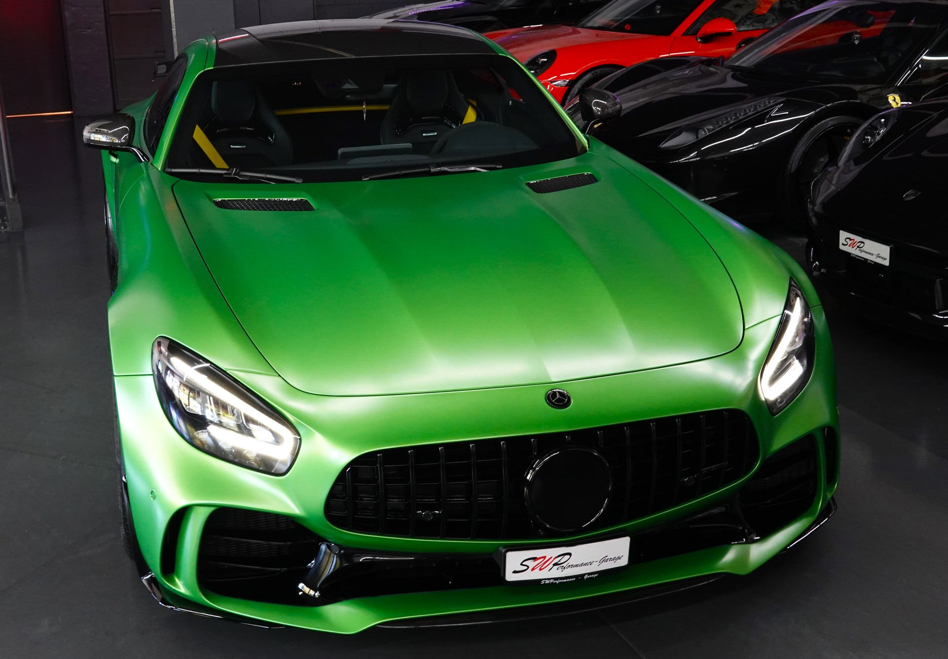MERCEDES-BENZ AMG GT R SPEEDSHIFT DCT GREEN HULK CARBON PAKET ON TOP-image-24