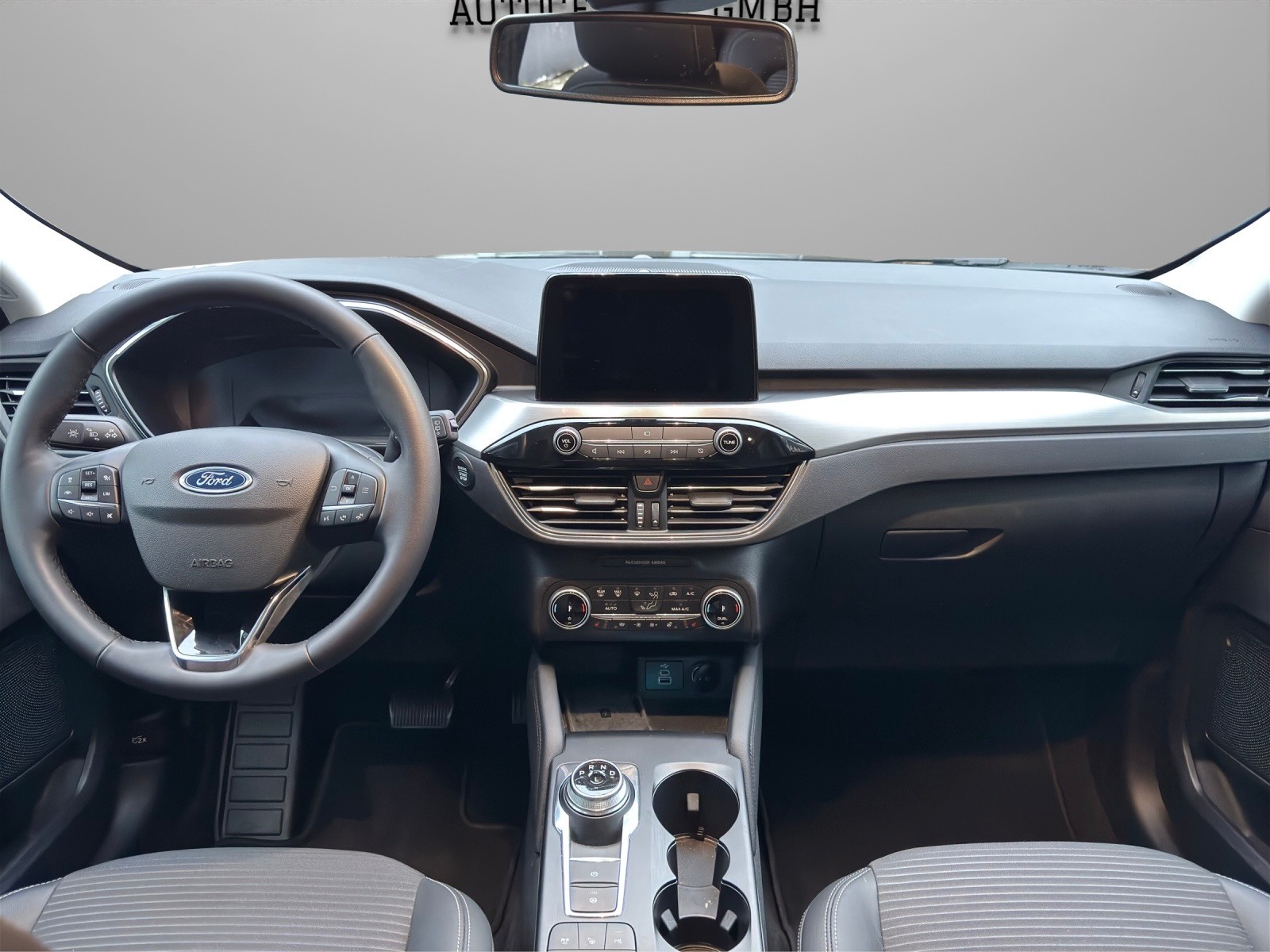 FORD Kuga 2.5 FHEV Titanium 4WD-image-8