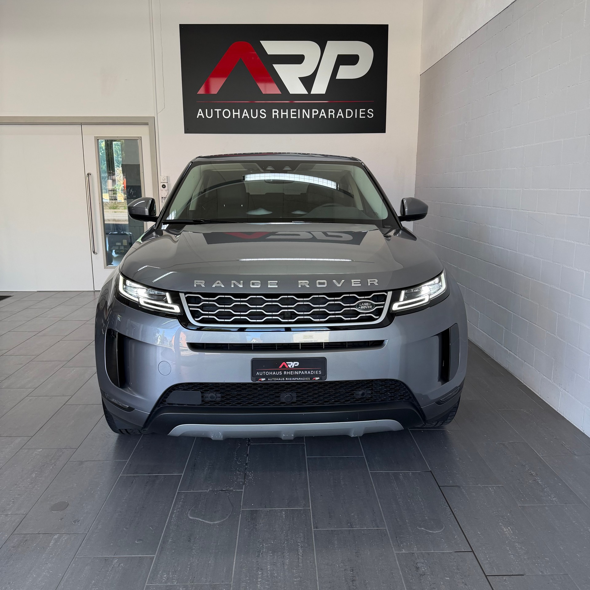 LAND ROVER Range Rover Evoque R-Dynamic P 200 HSE AT9-image-1