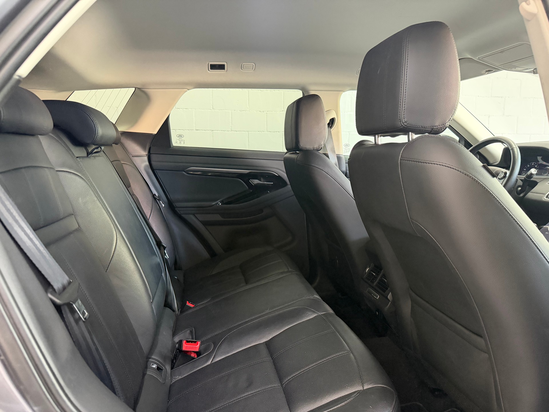 LAND ROVER Range Rover Evoque R-Dynamic P 200 HSE AT9-image-10