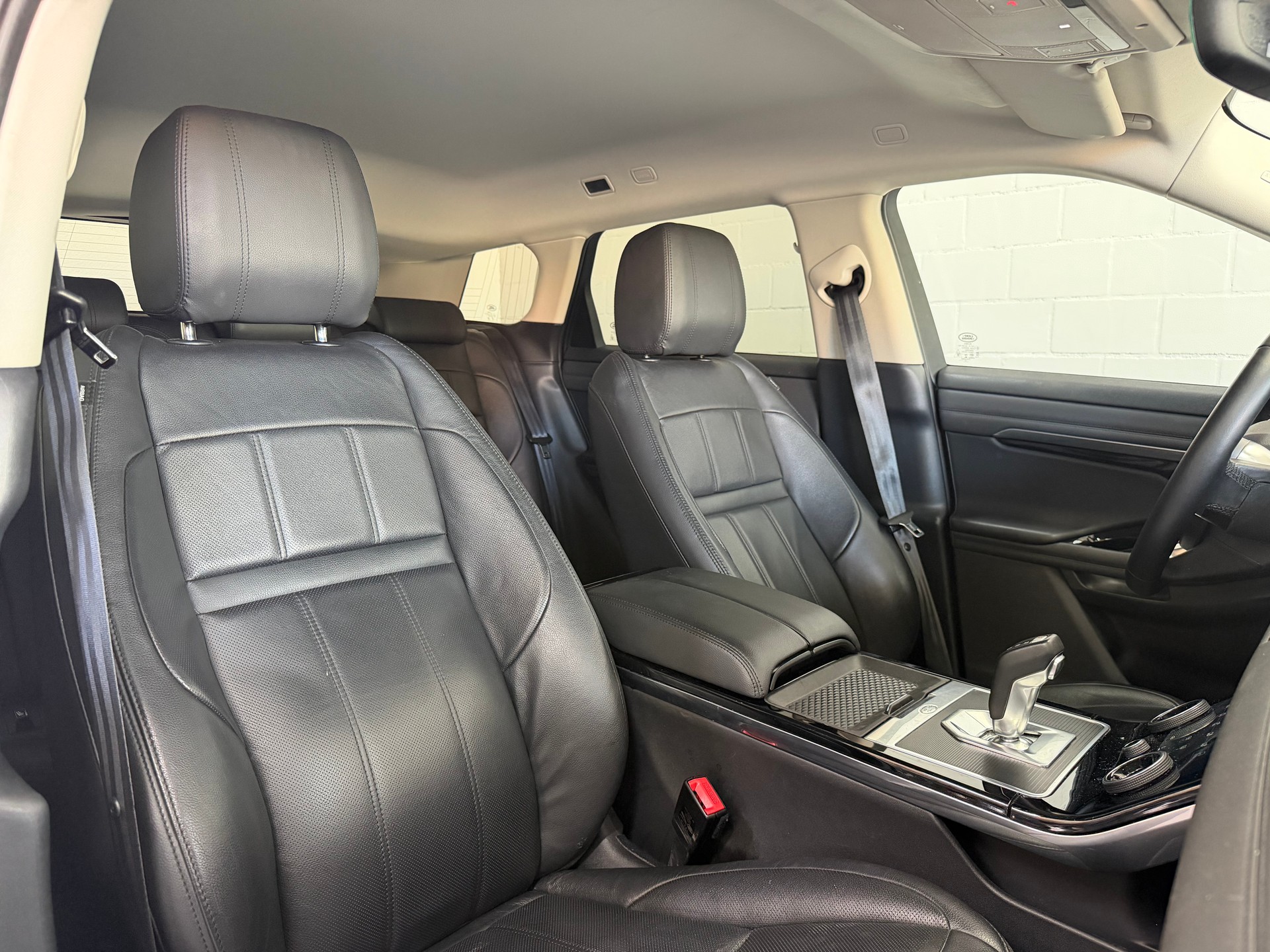 LAND ROVER Range Rover Evoque R-Dynamic P 200 HSE AT9-image-6