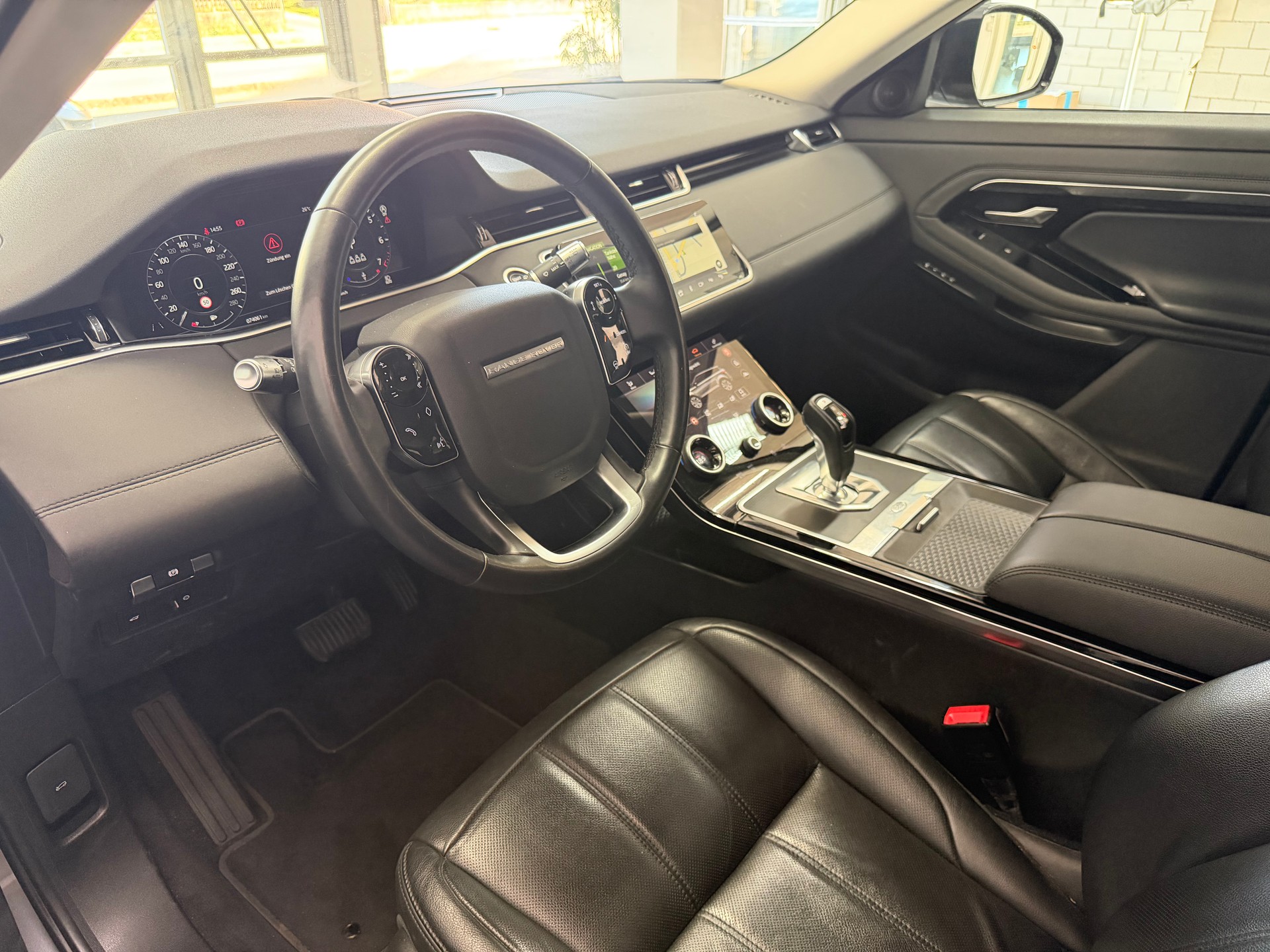 LAND ROVER Range Rover Evoque R-Dynamic P 200 HSE AT9-image-7